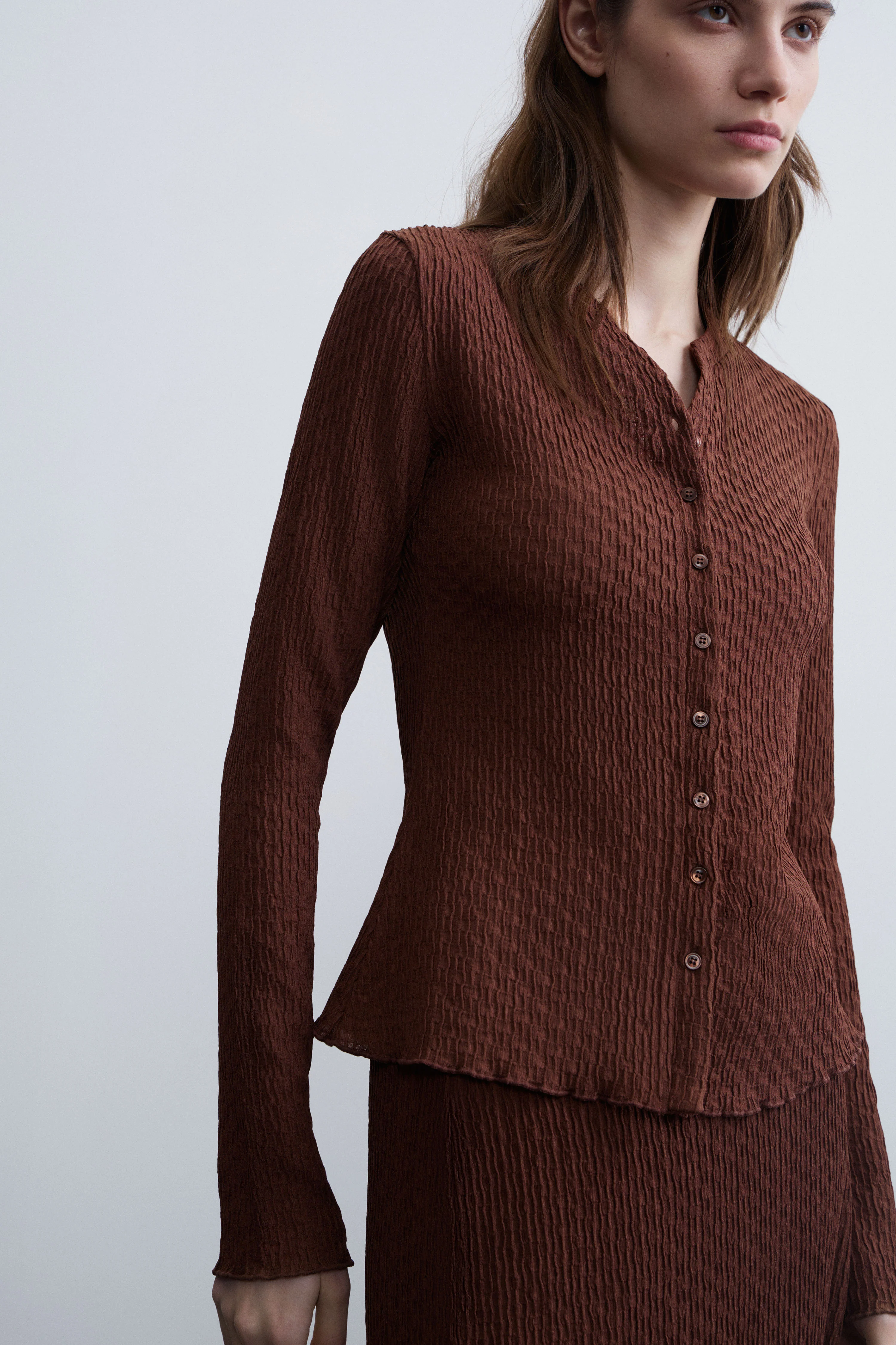 CRINKLED LONG-SLEEVED T-SHIRT