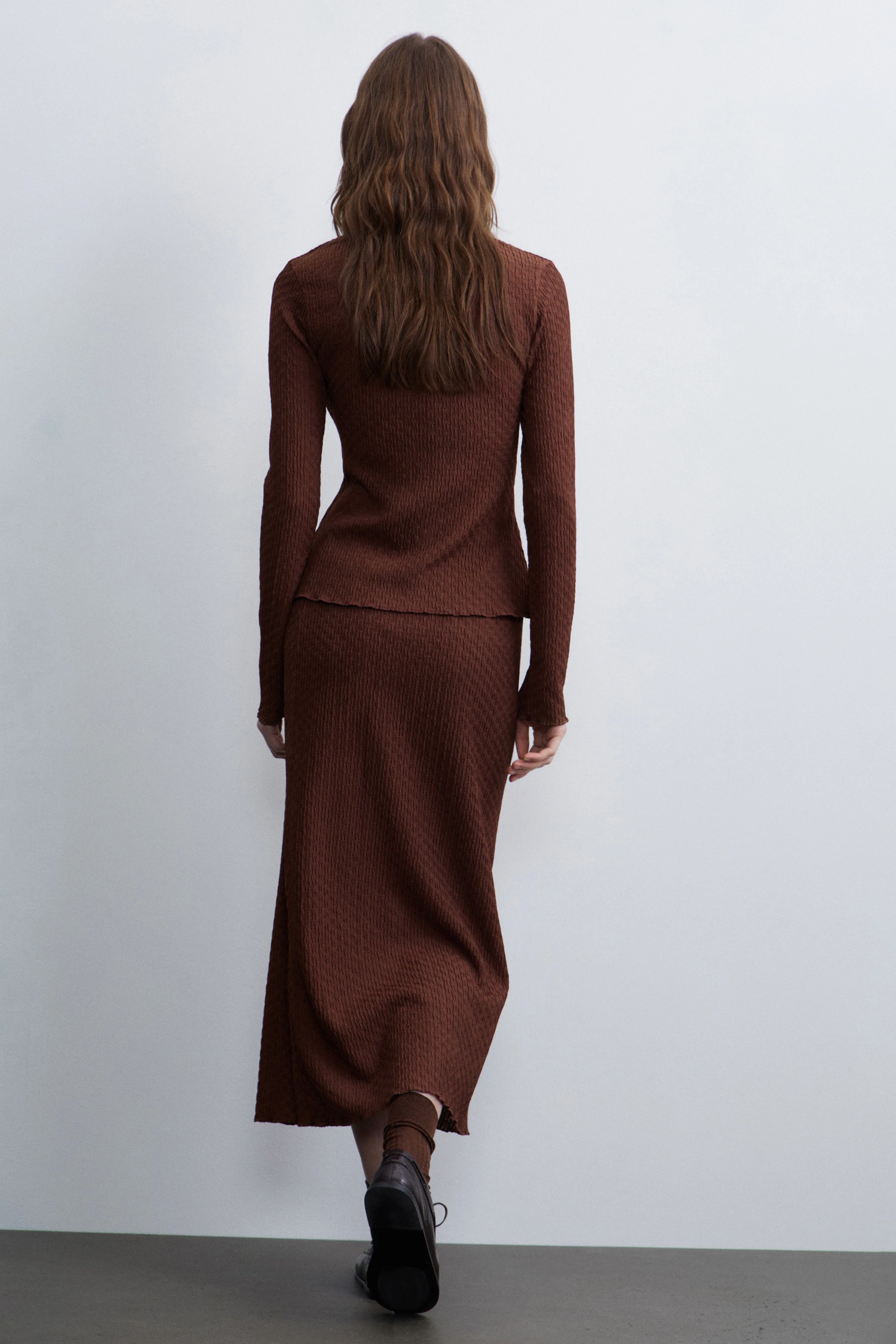 CRINKLED LONG-SLEEVED T-SHIRT - Image 5