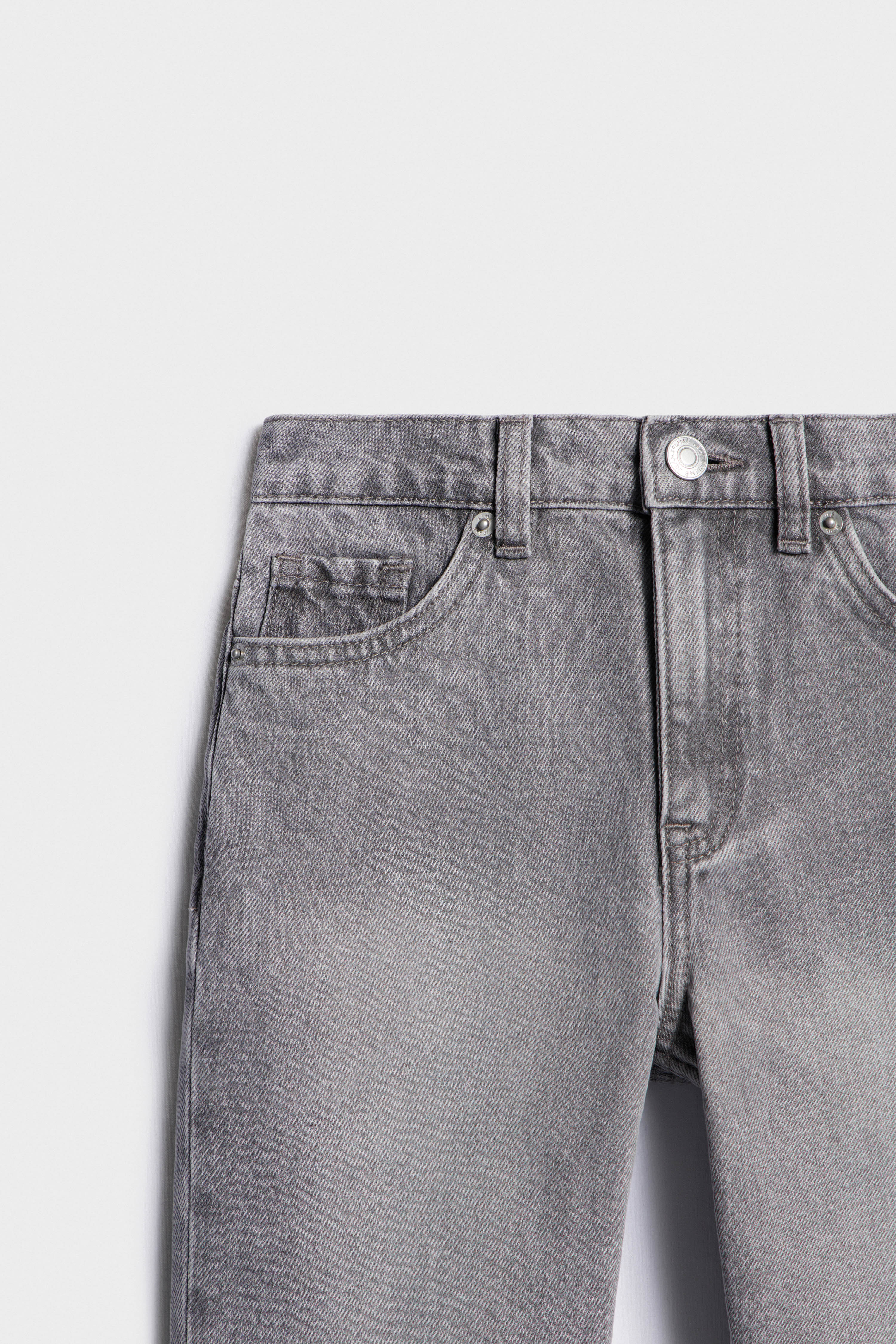 BASIC STRAIGHT-FIT JEANS - Image 6