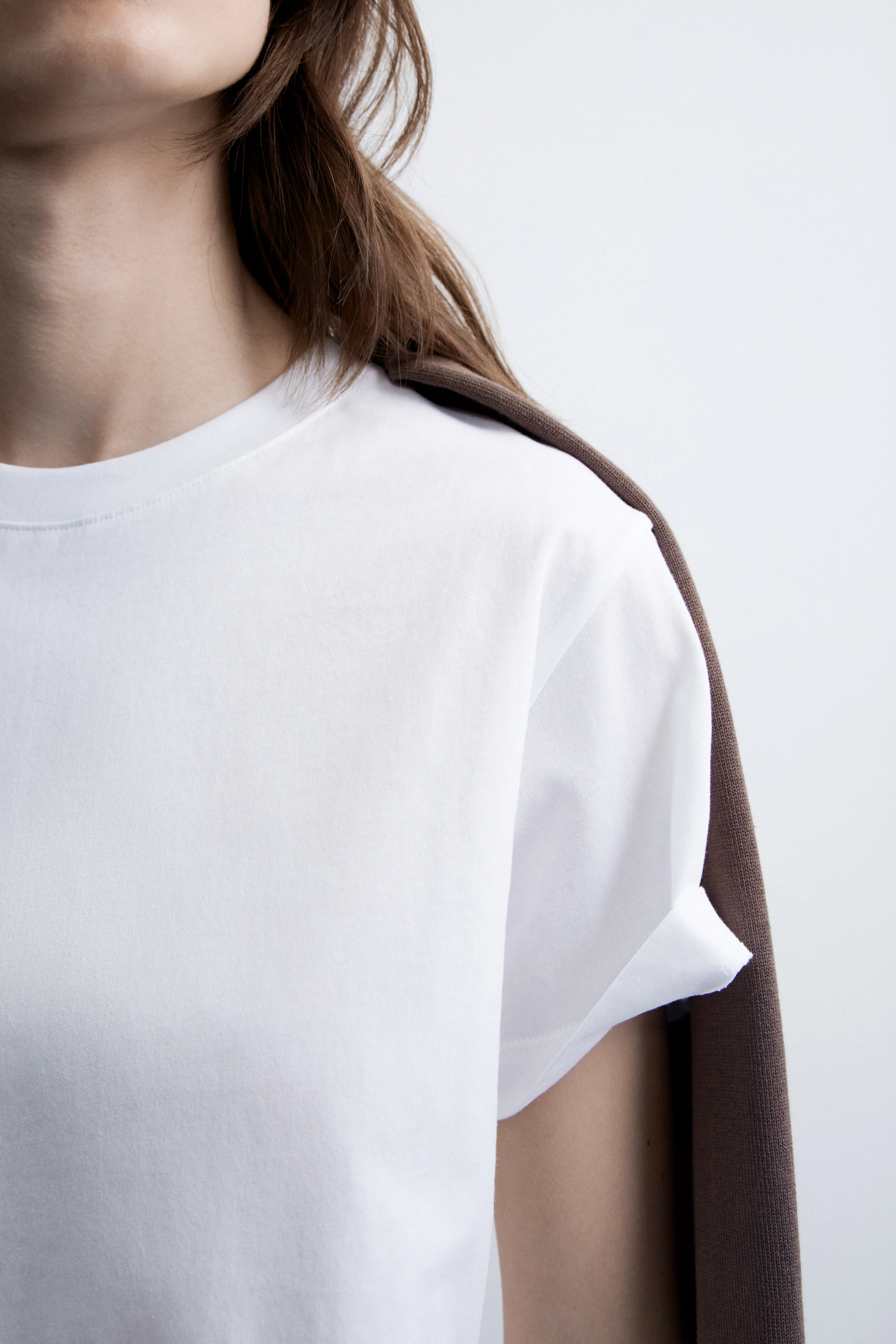 BASIC STRAIGHT T-SHIRT - Image 3