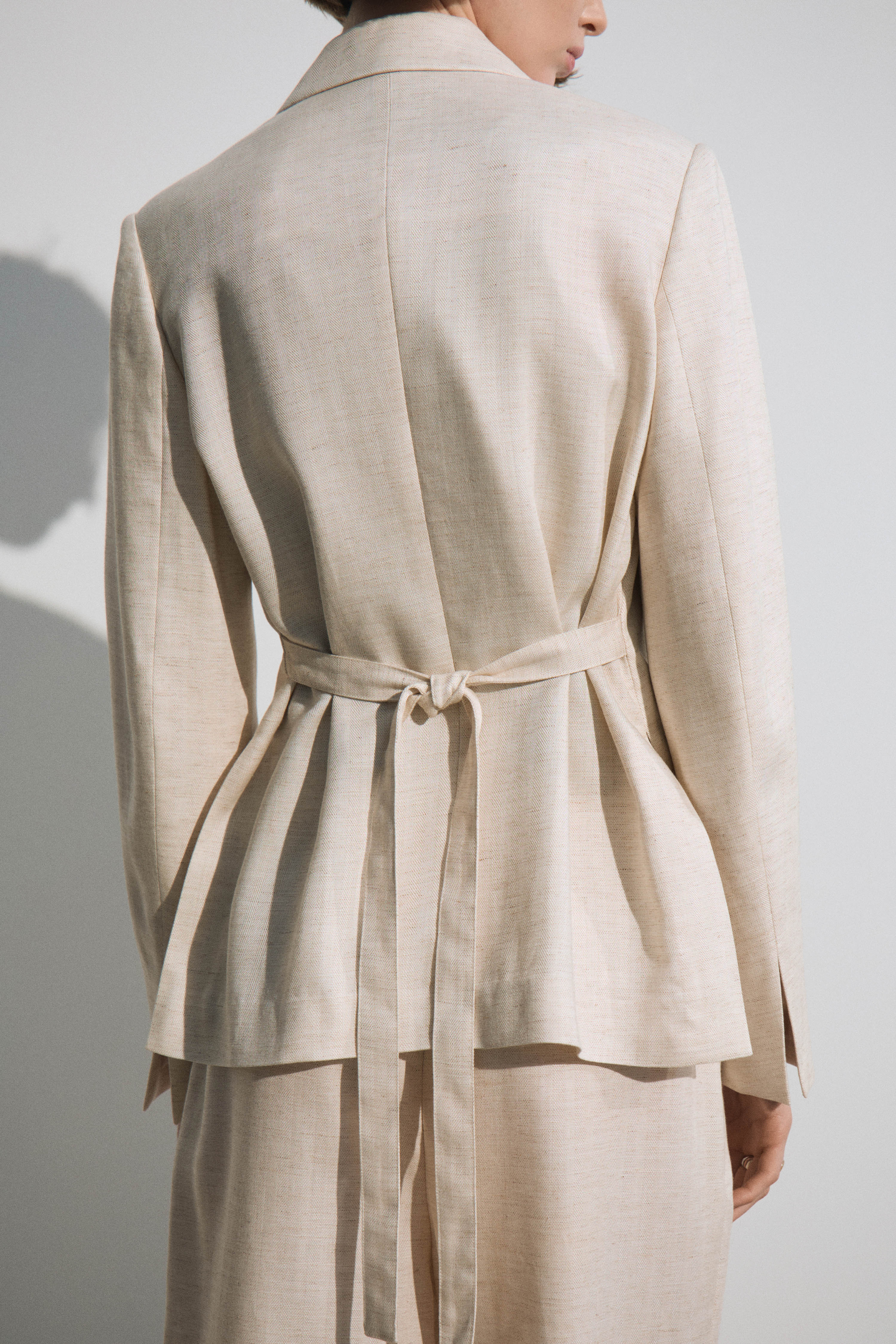 BELTED LYOCELL-LINEN BLAZER - Image 5