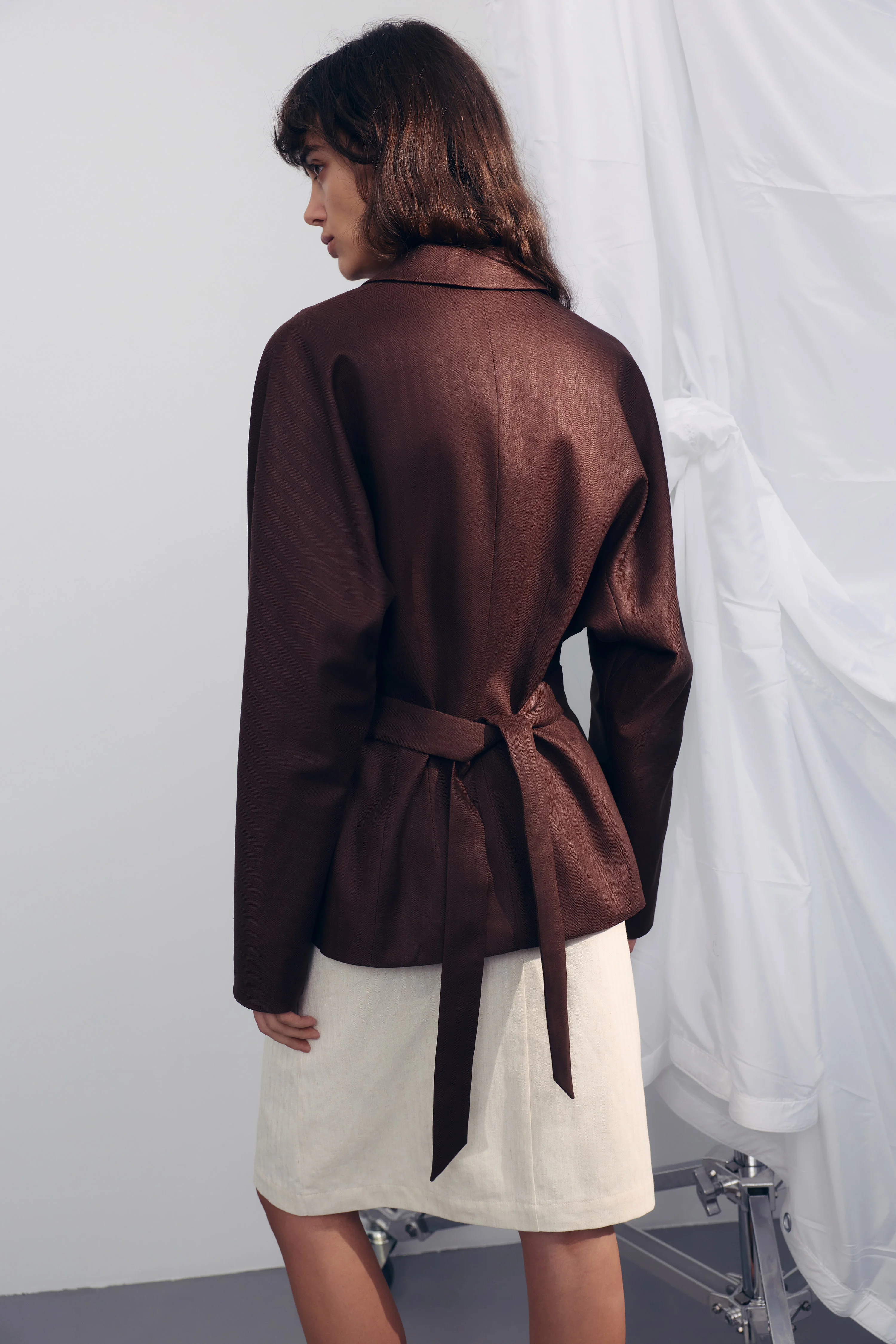 BELTED LYOCELL-LINEN BLAZER - Image 4