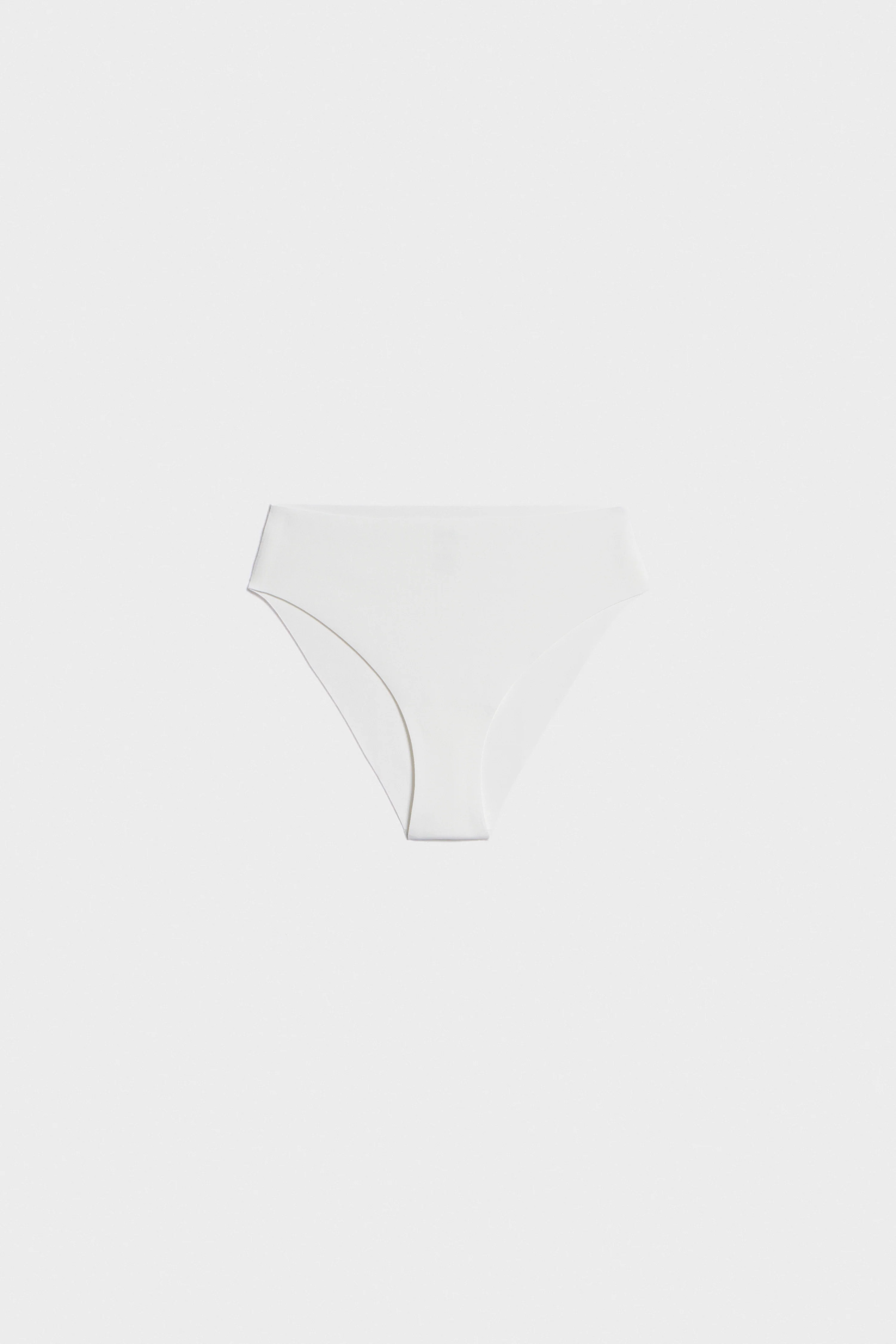 CLASSIC BRIEFS - Image 3