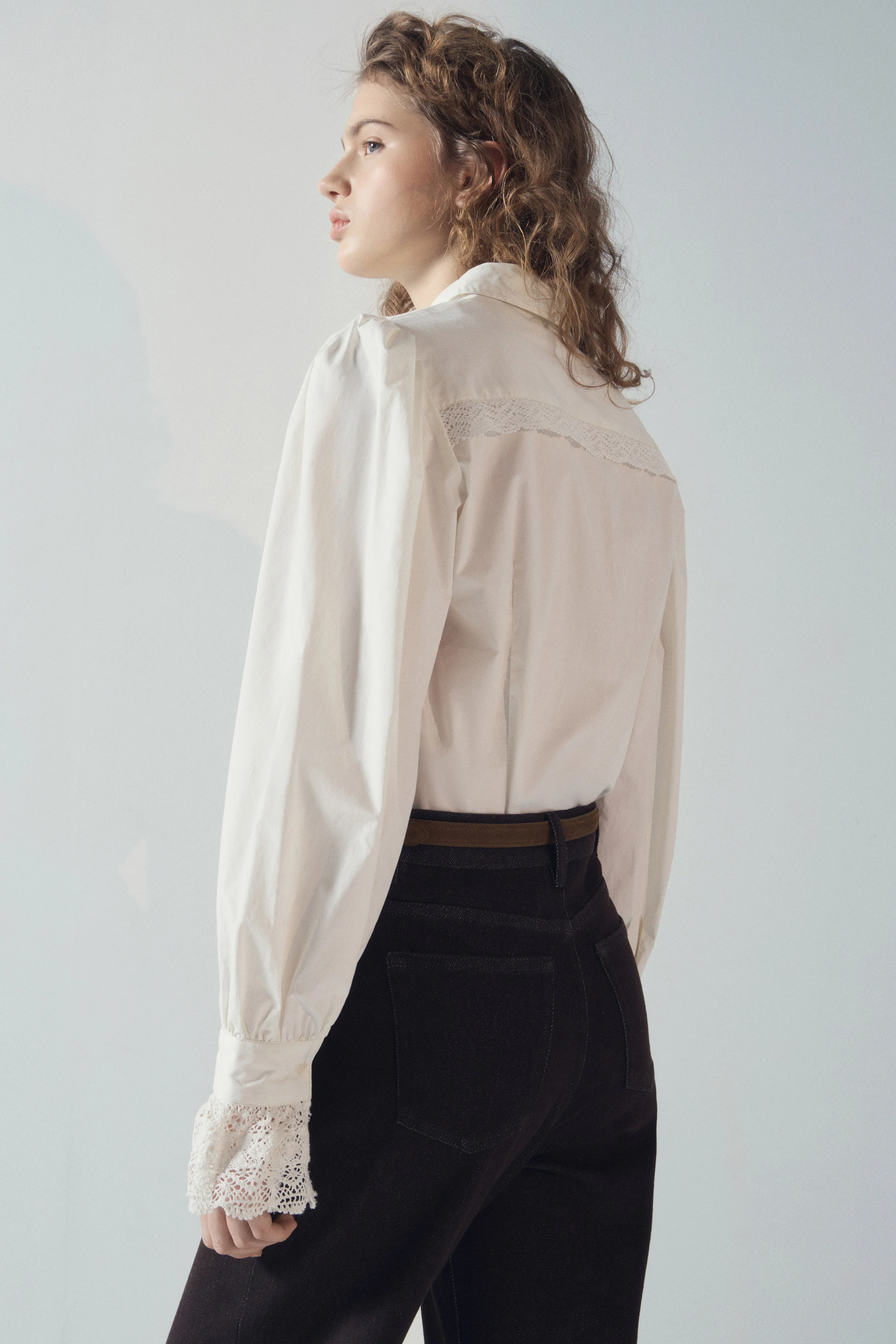 COTTON AND LACE SHIRT - Image 4