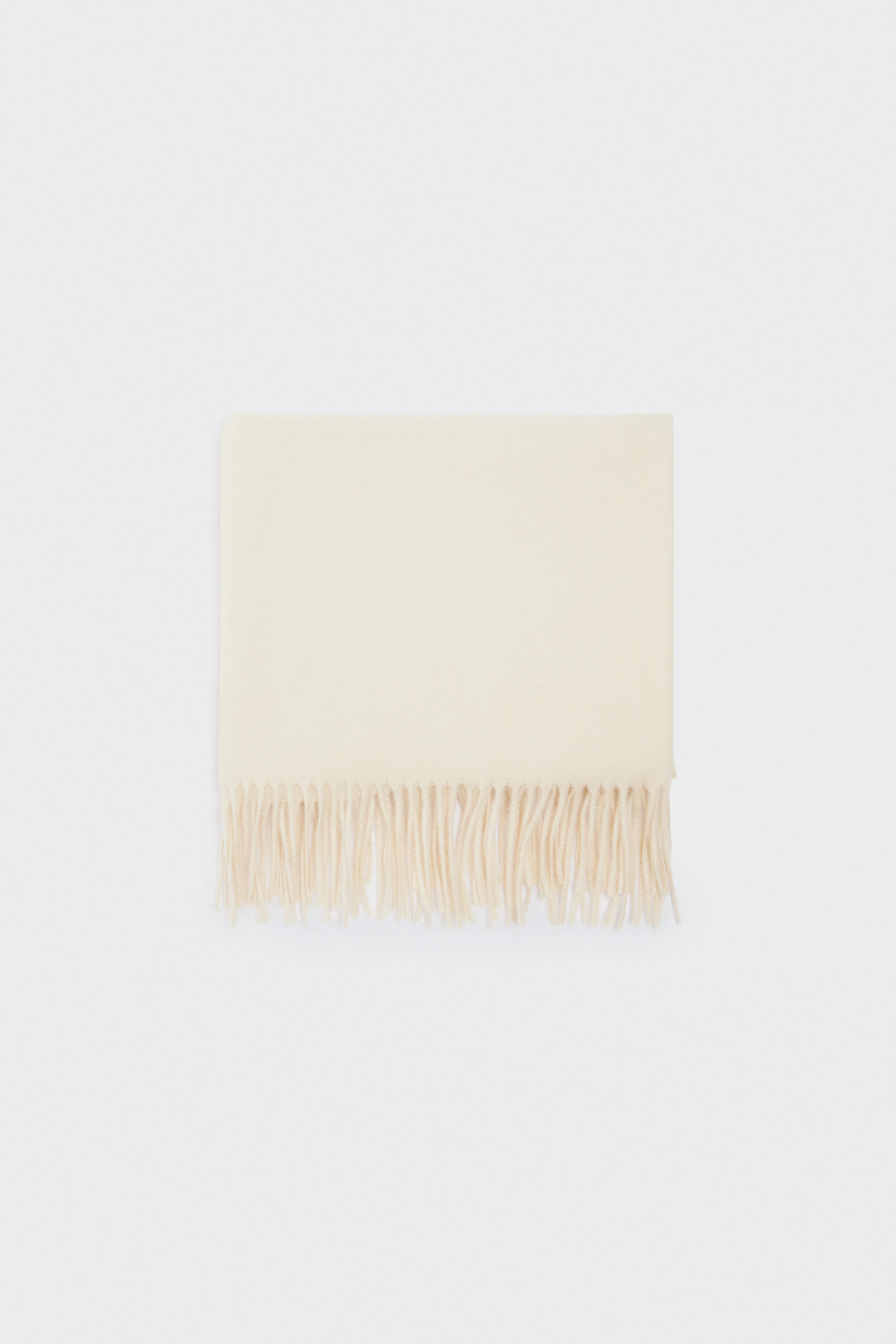 COZY FRINGED SCARF - Image 3
