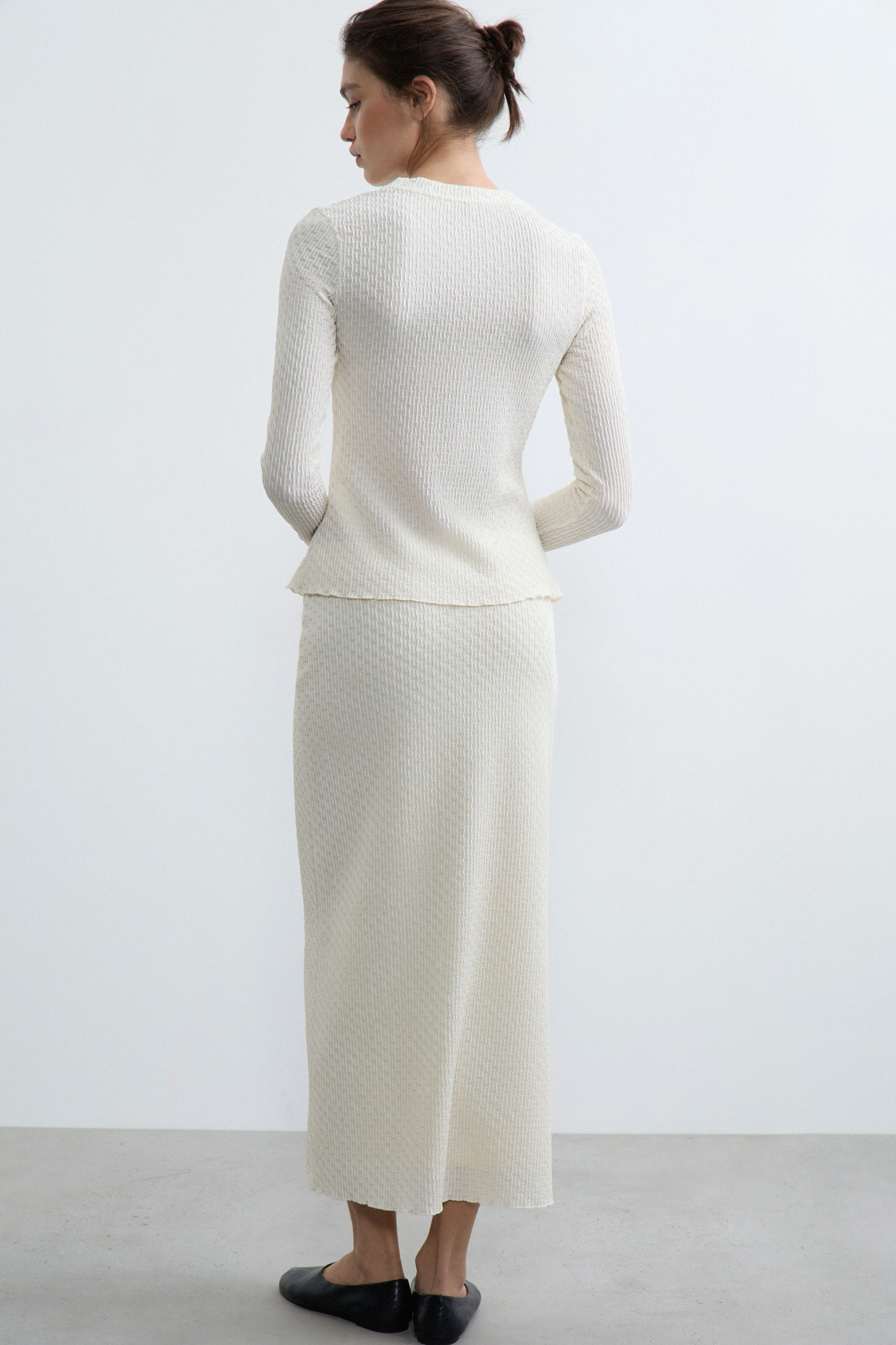 CRINKLED MIDI SKIRT - Image 3