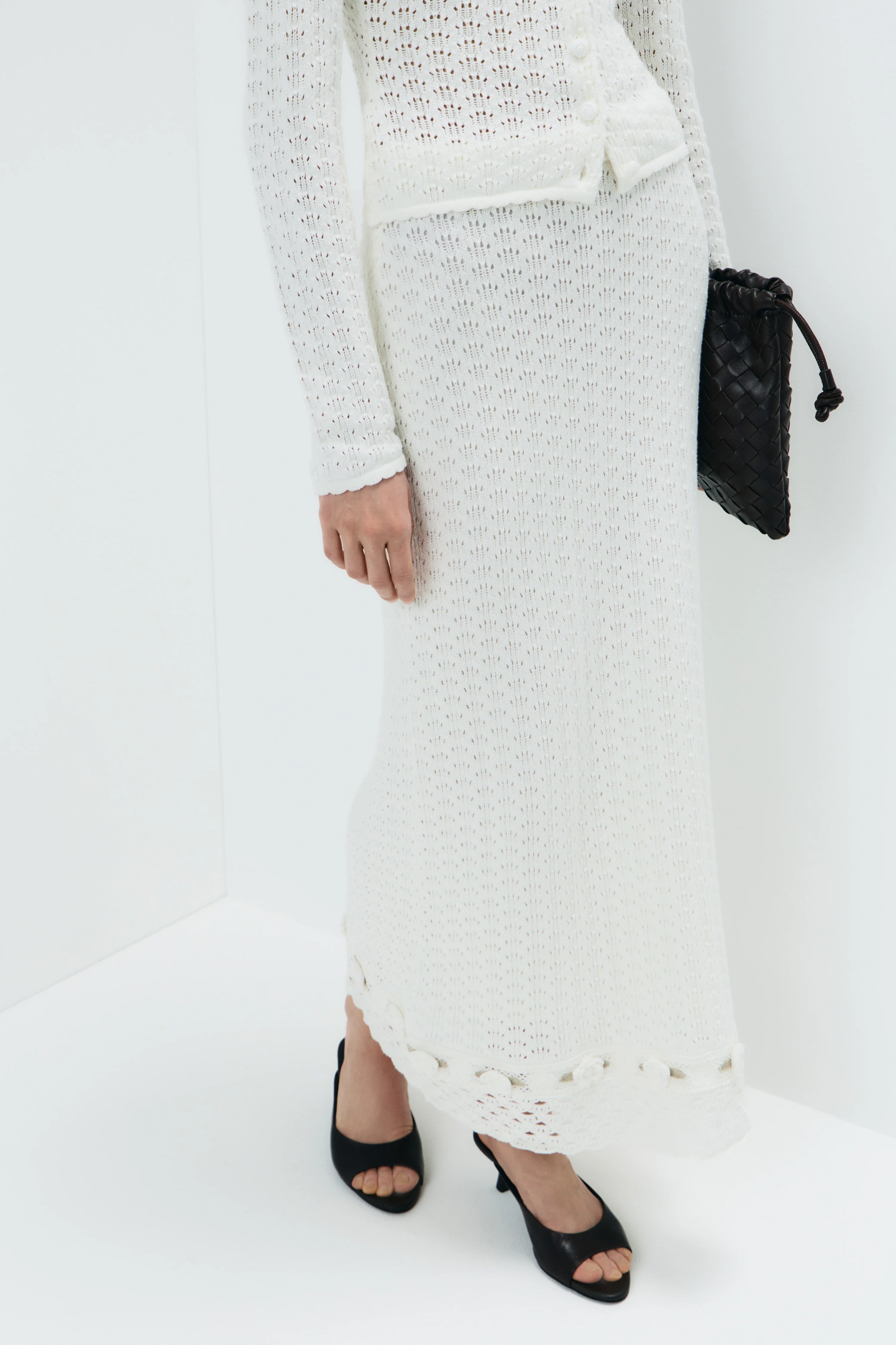 CROCHET-LOOK KNIT SKIRT - Image 3