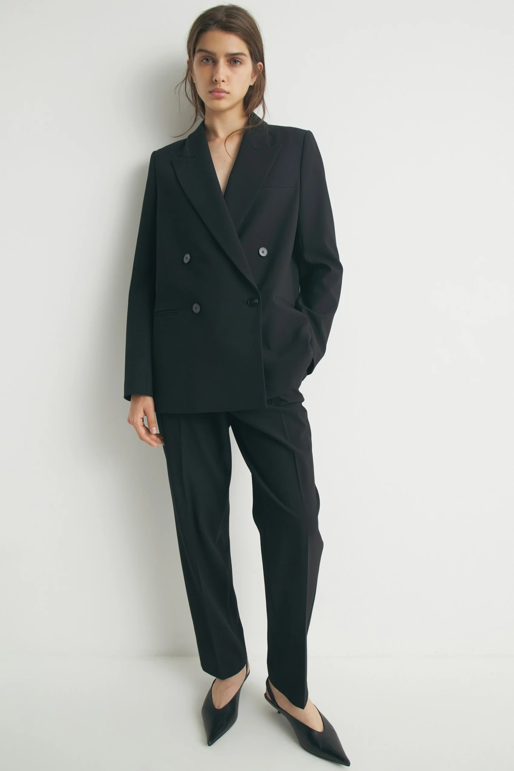 CROPPED CARROT FIT TROUSERS WITH DARTS - Image 9