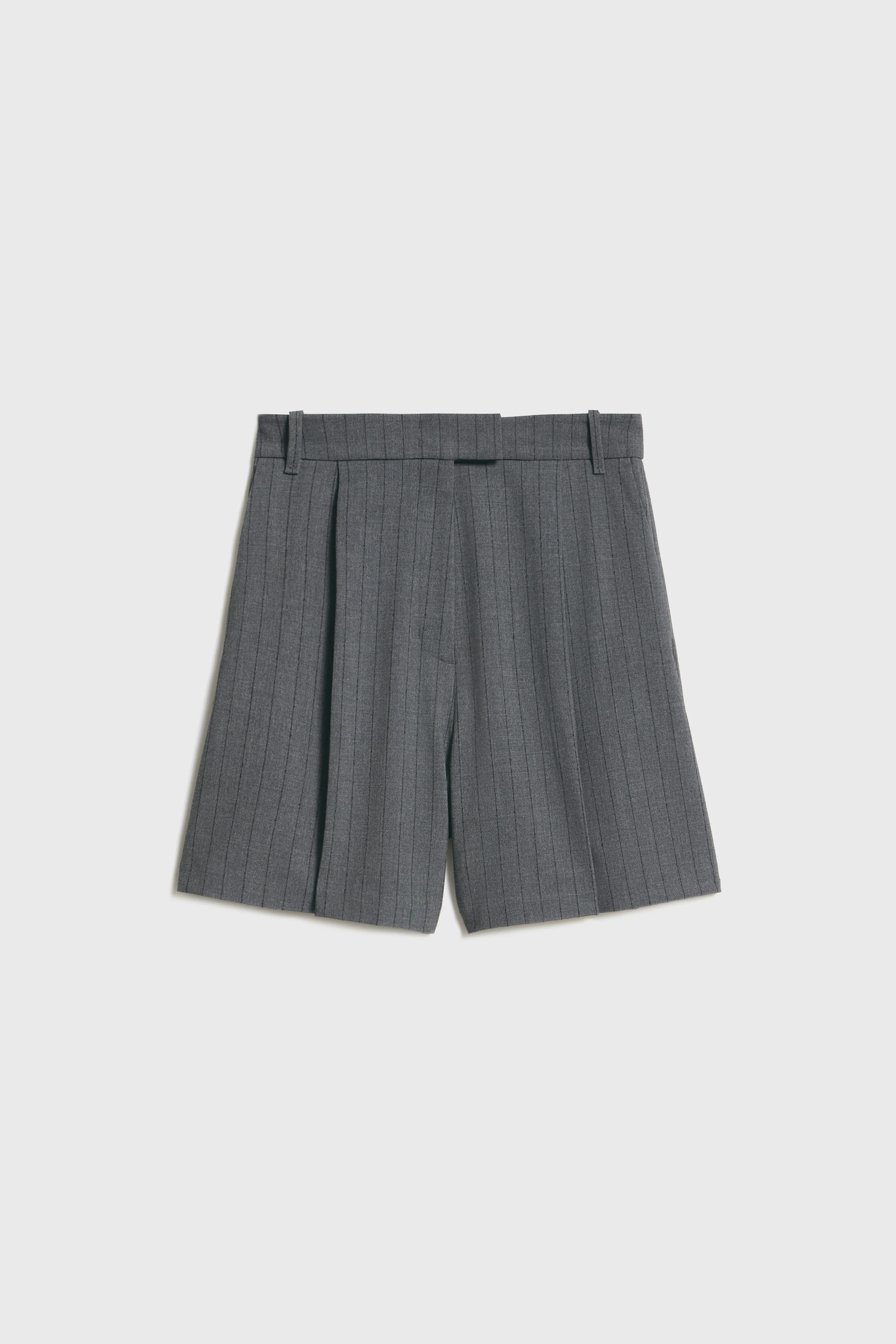 DARTED BERMUDA SHORTS - Image 4