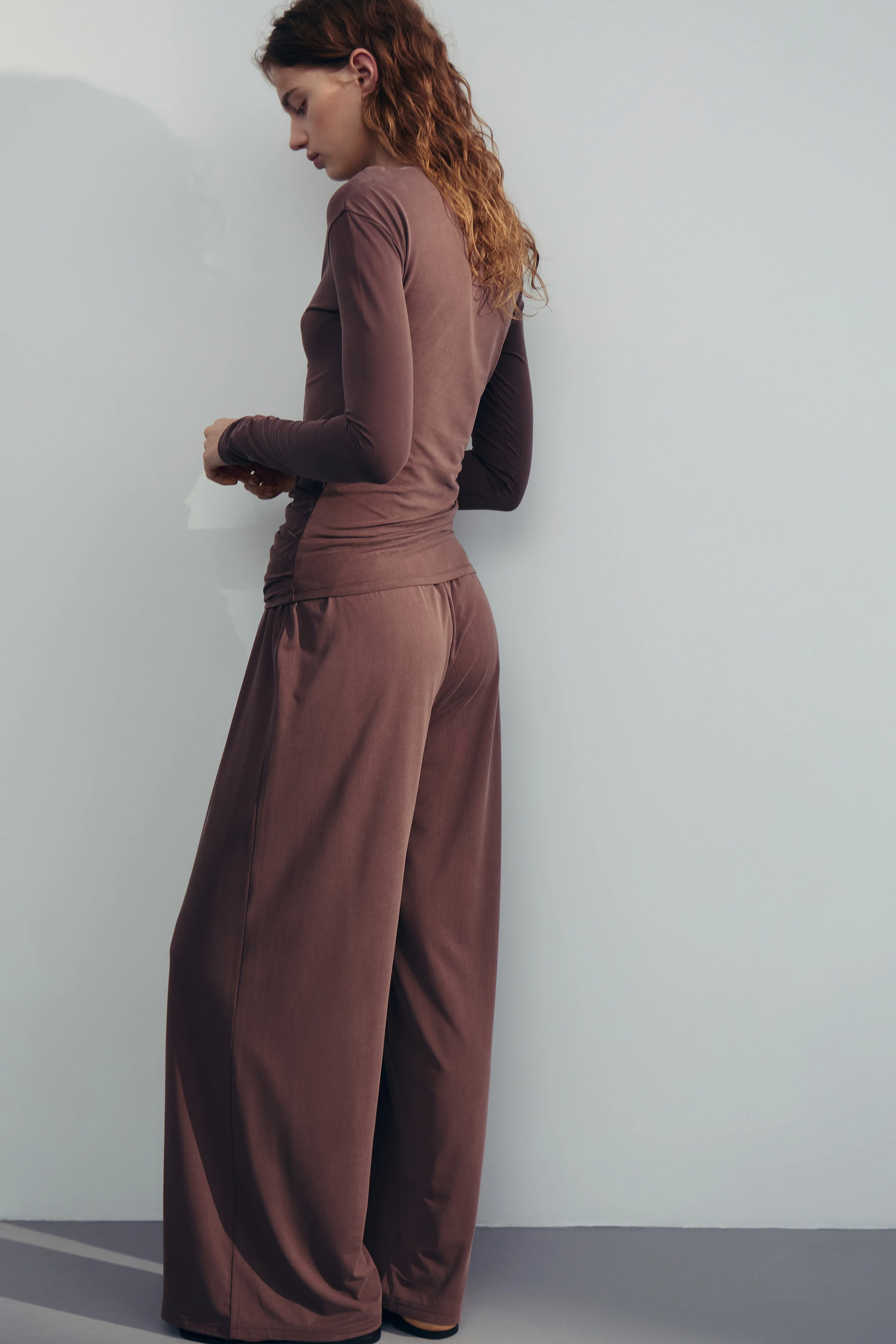 DRAPED LONG-SLEEVED T-SHIRT - Image 4
