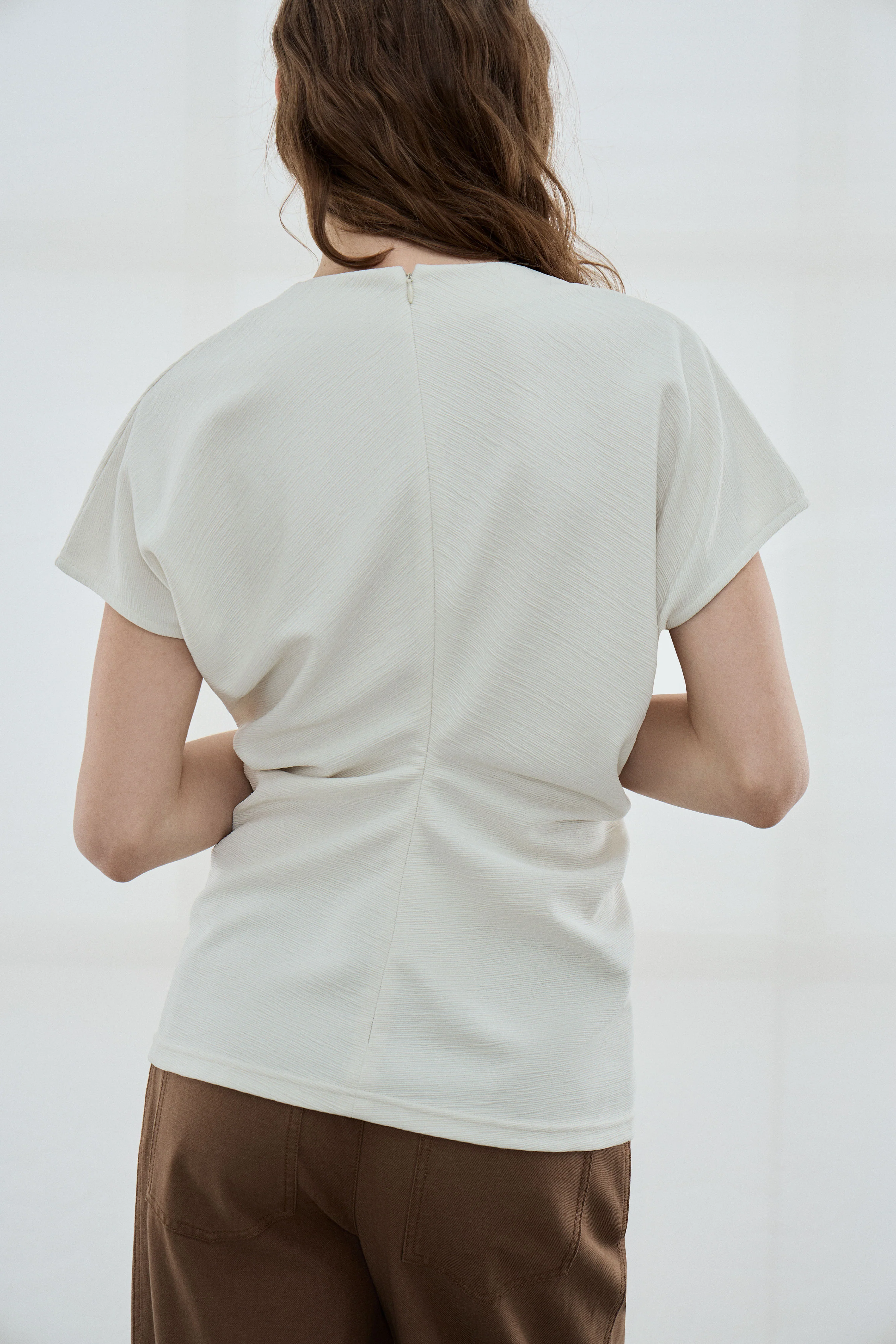 PLEATED T-SHIRT - Image 3