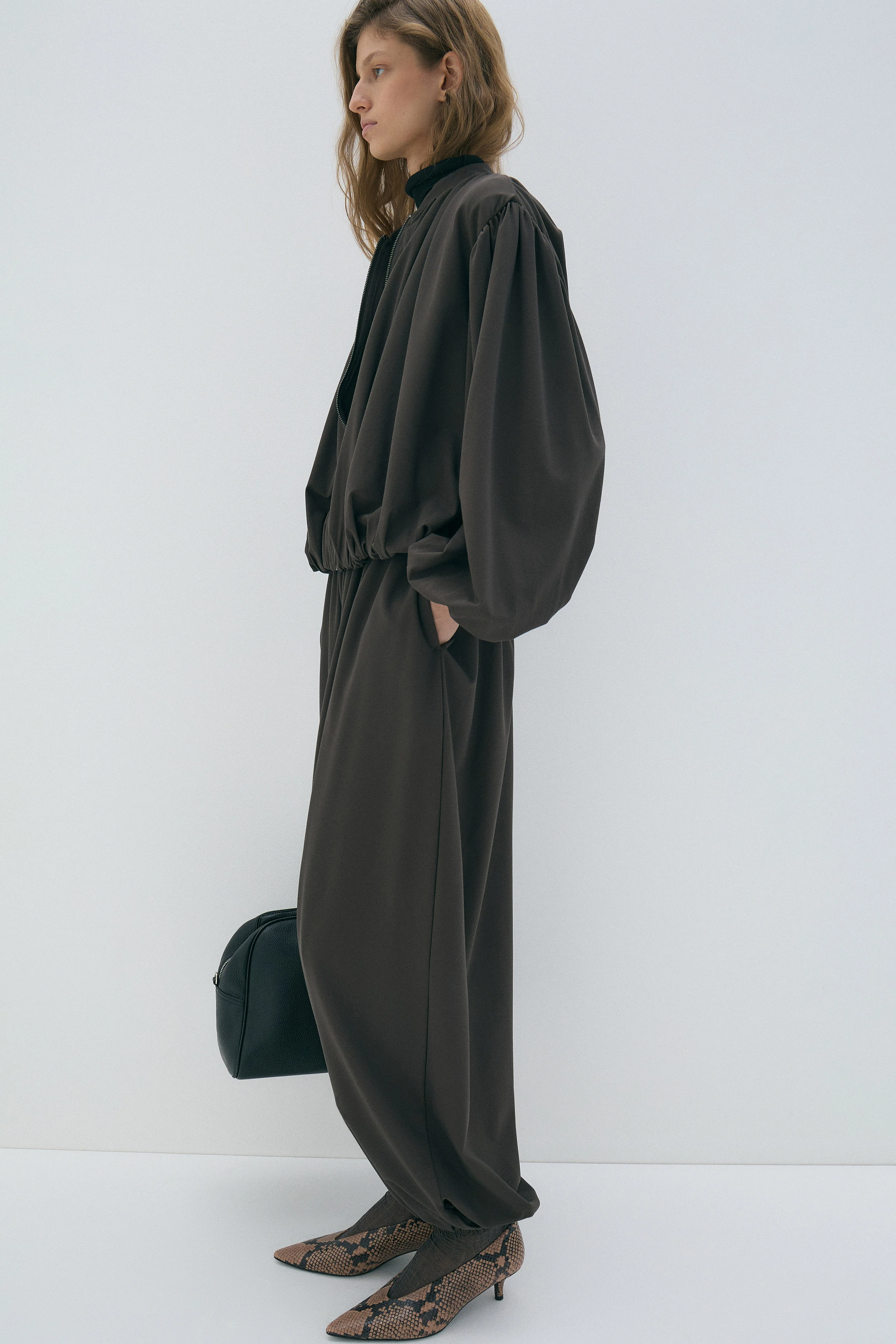 DRAPED VOLUME SWEATSHIRT - Image 2