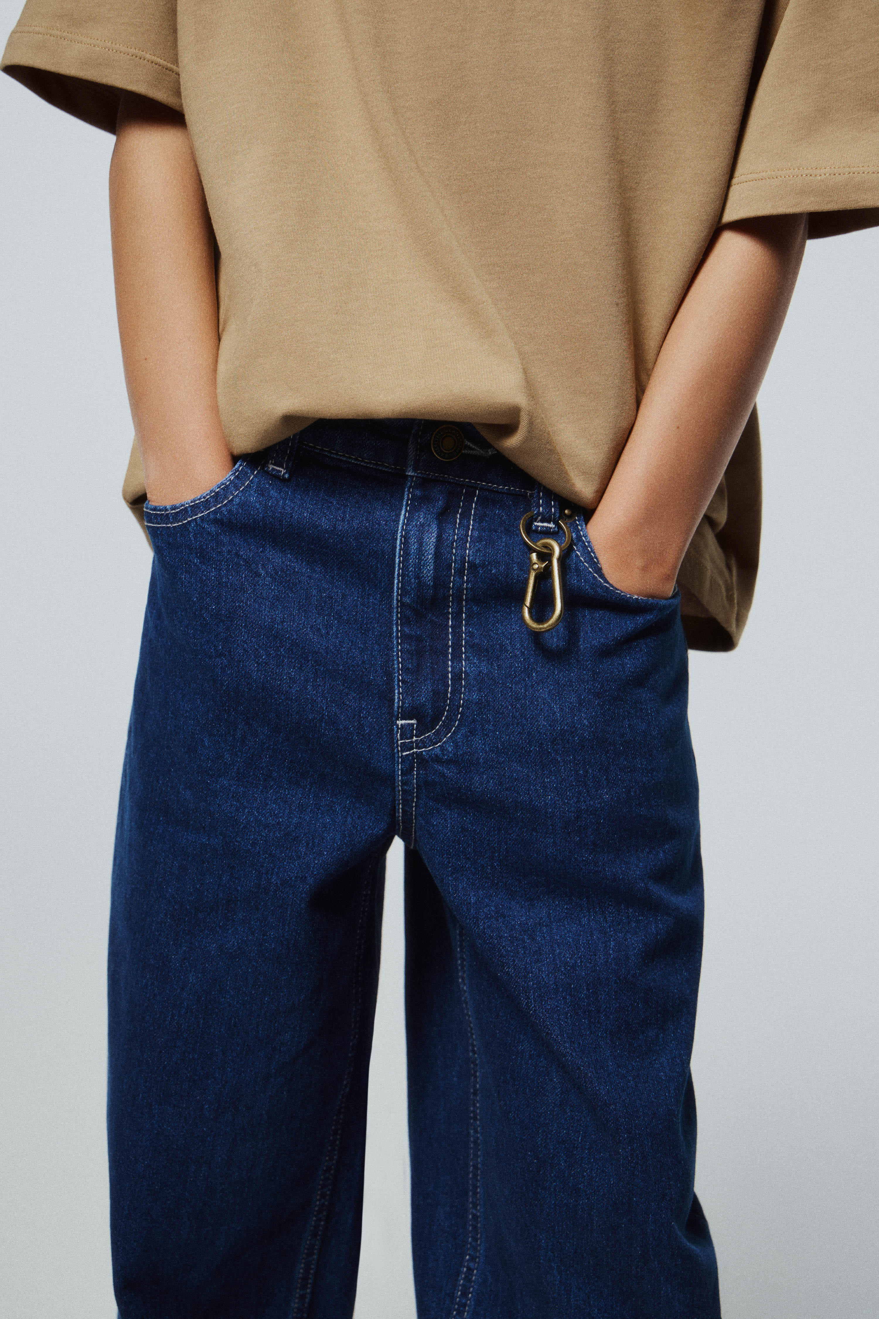 EMBELLISHED BAGGY JEANS - Image 2