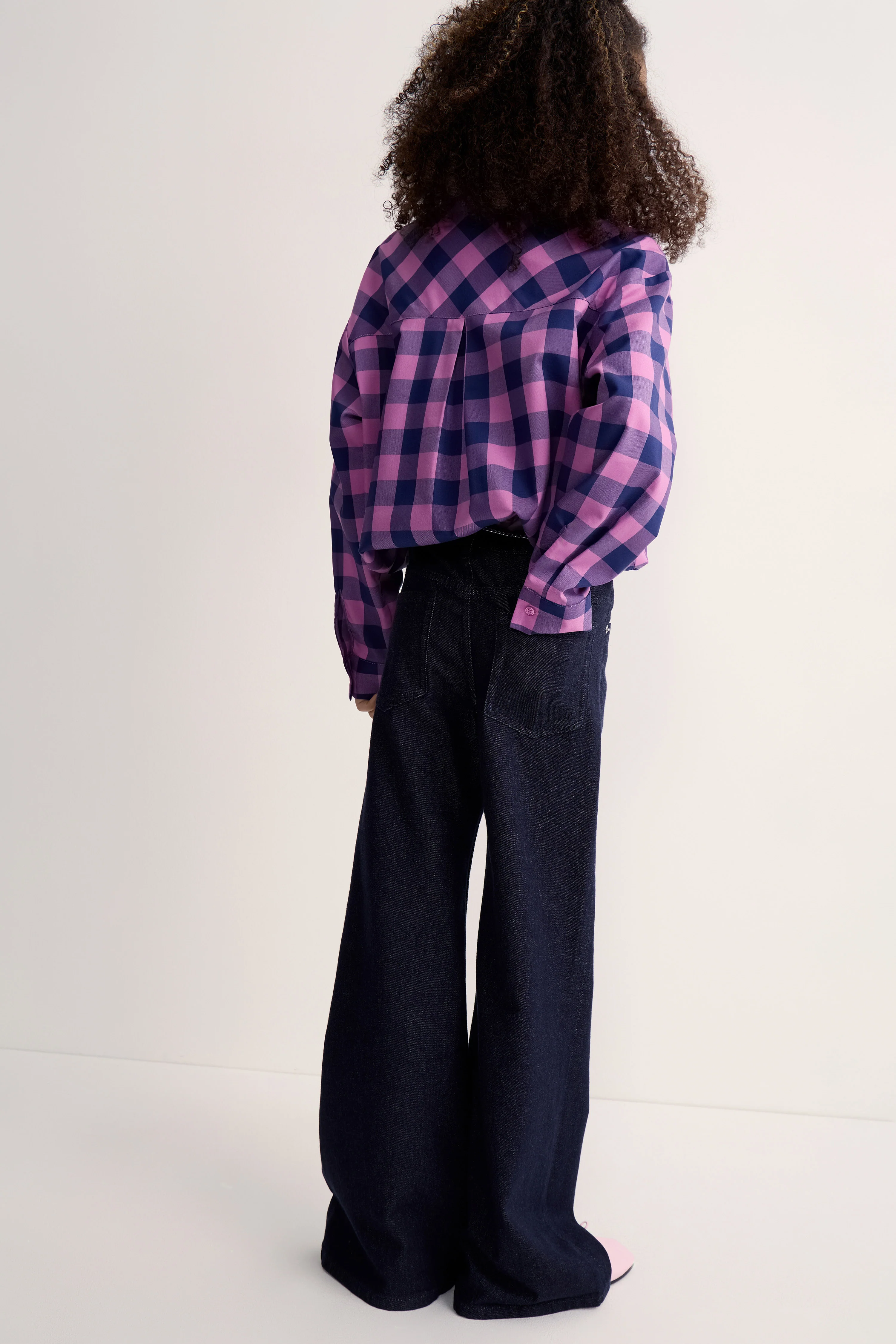 FLARED JEANS WITH CHAIN - Image 3