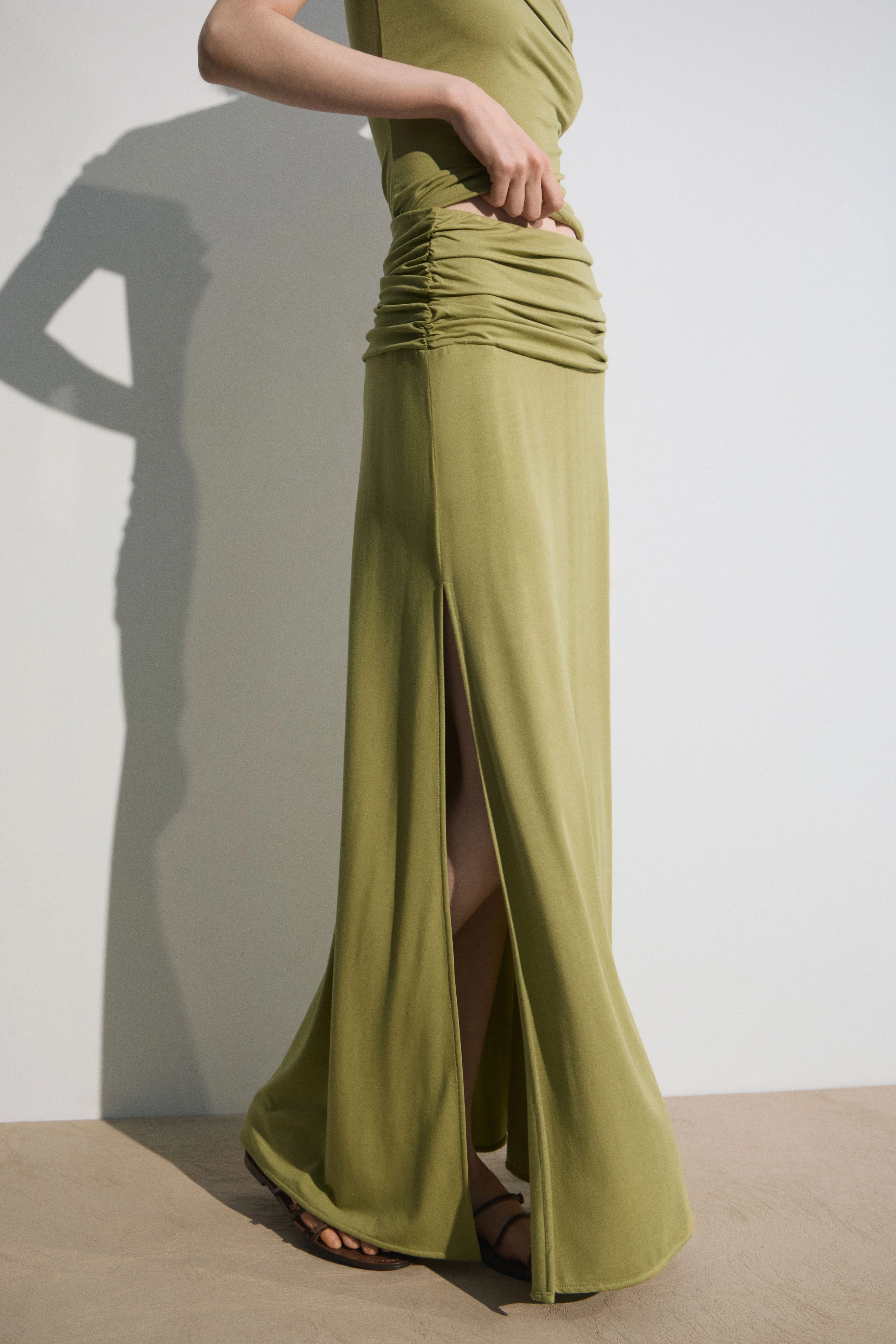 DRAPED VISCOSE SKIRT - Image 4