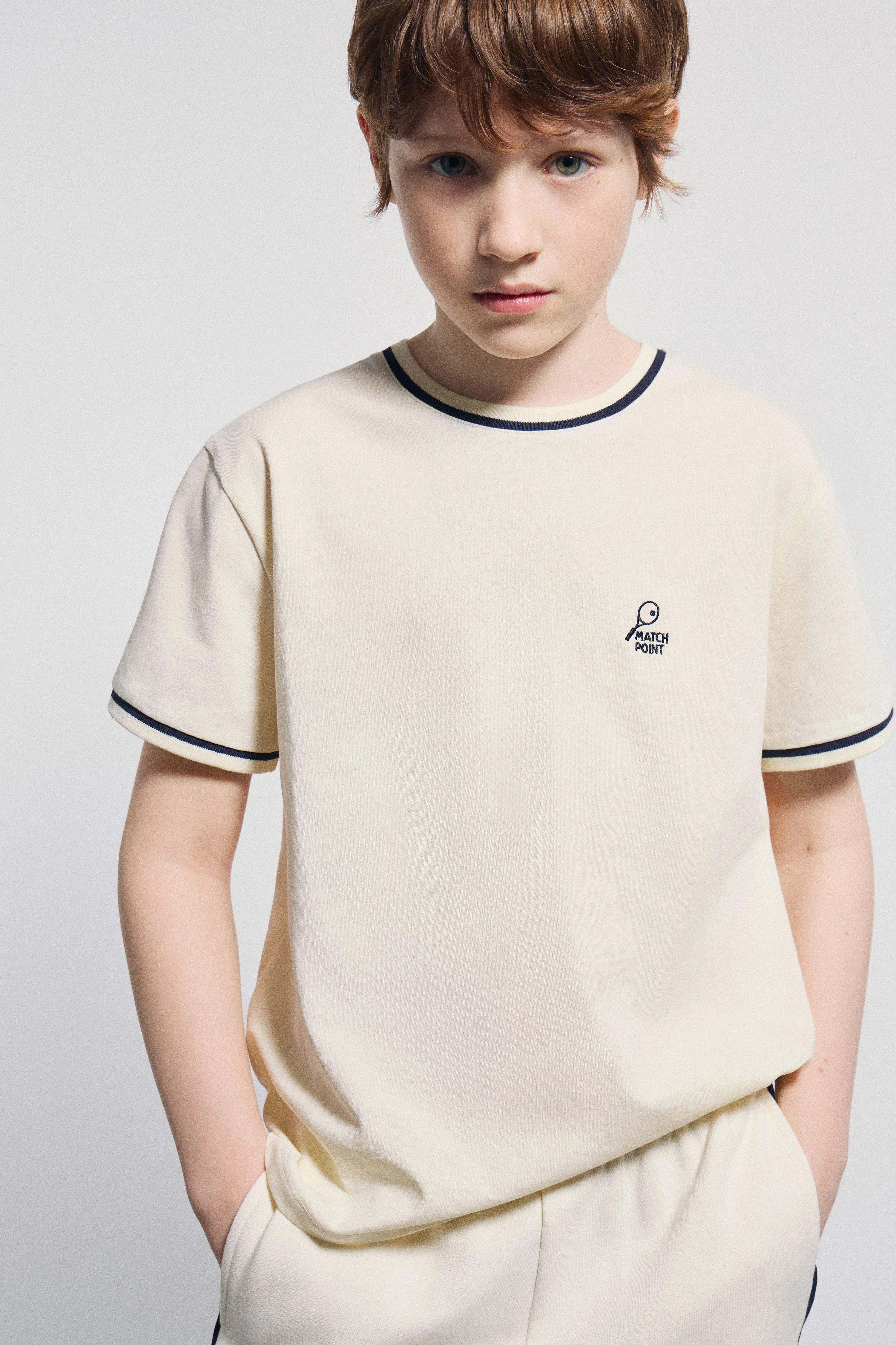 EMBROIDERED-DETAIL OVERSIZE T-SHIRT - Image 2