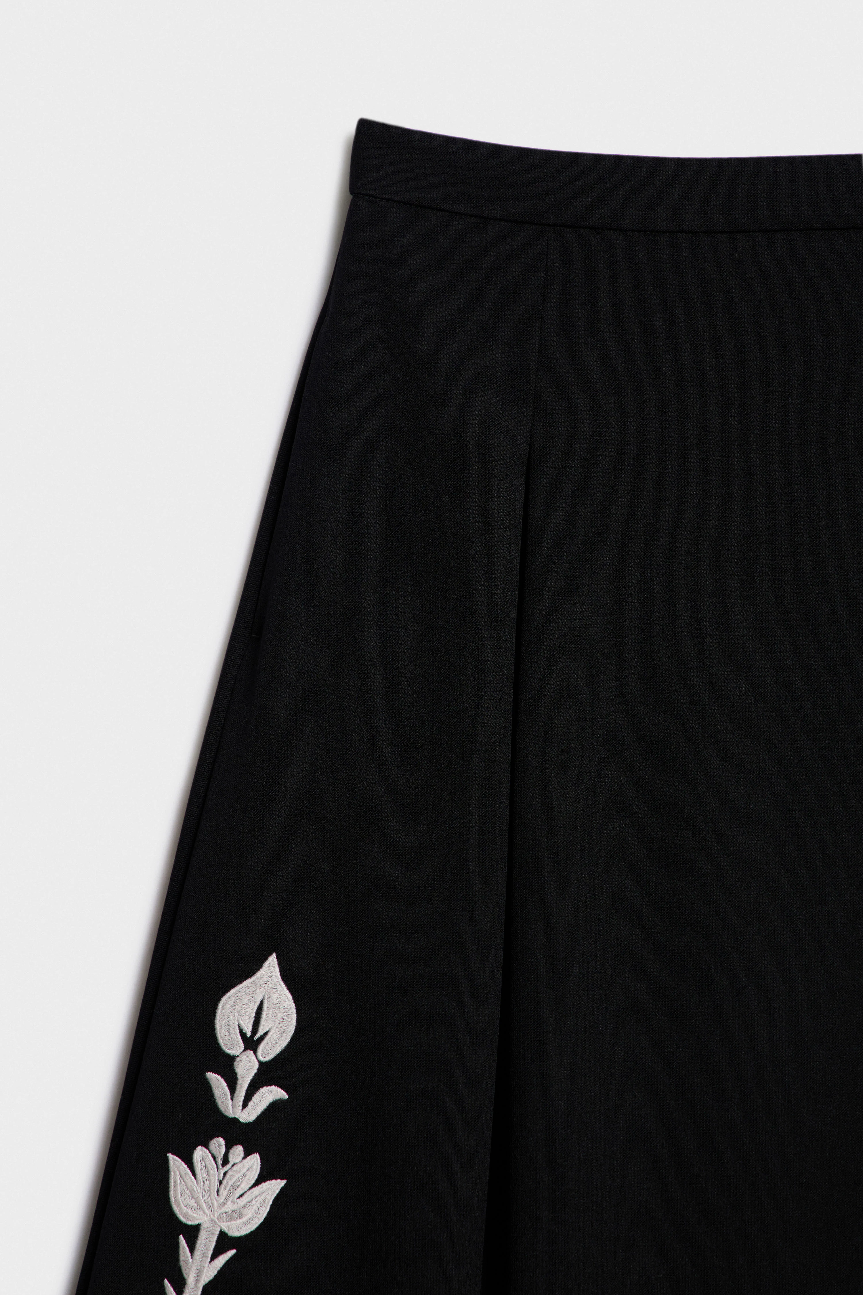EMBROIDERED MAXI SKIRT - Image 6
