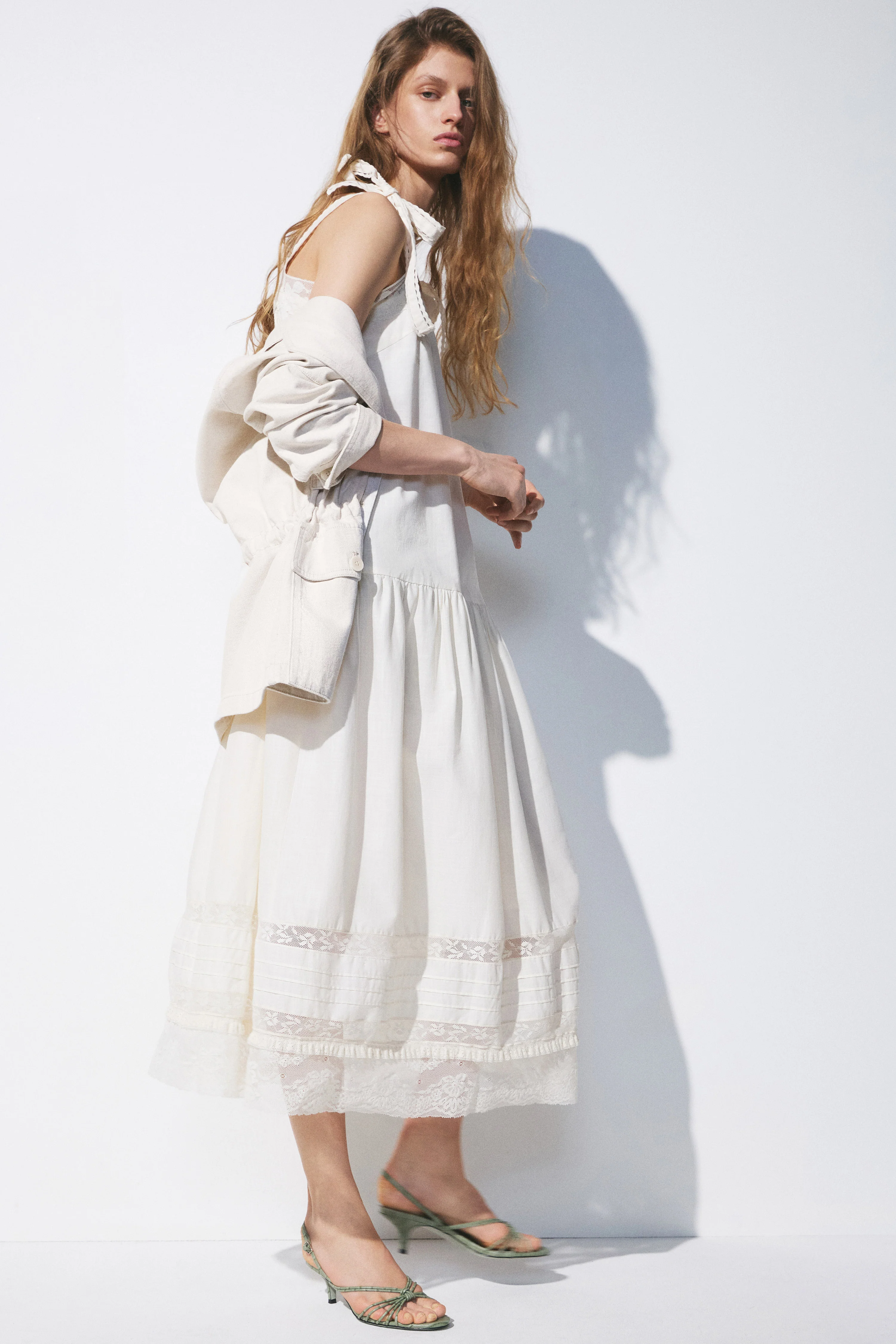 EMBROIDERY-DETAIL COTTON DRESS