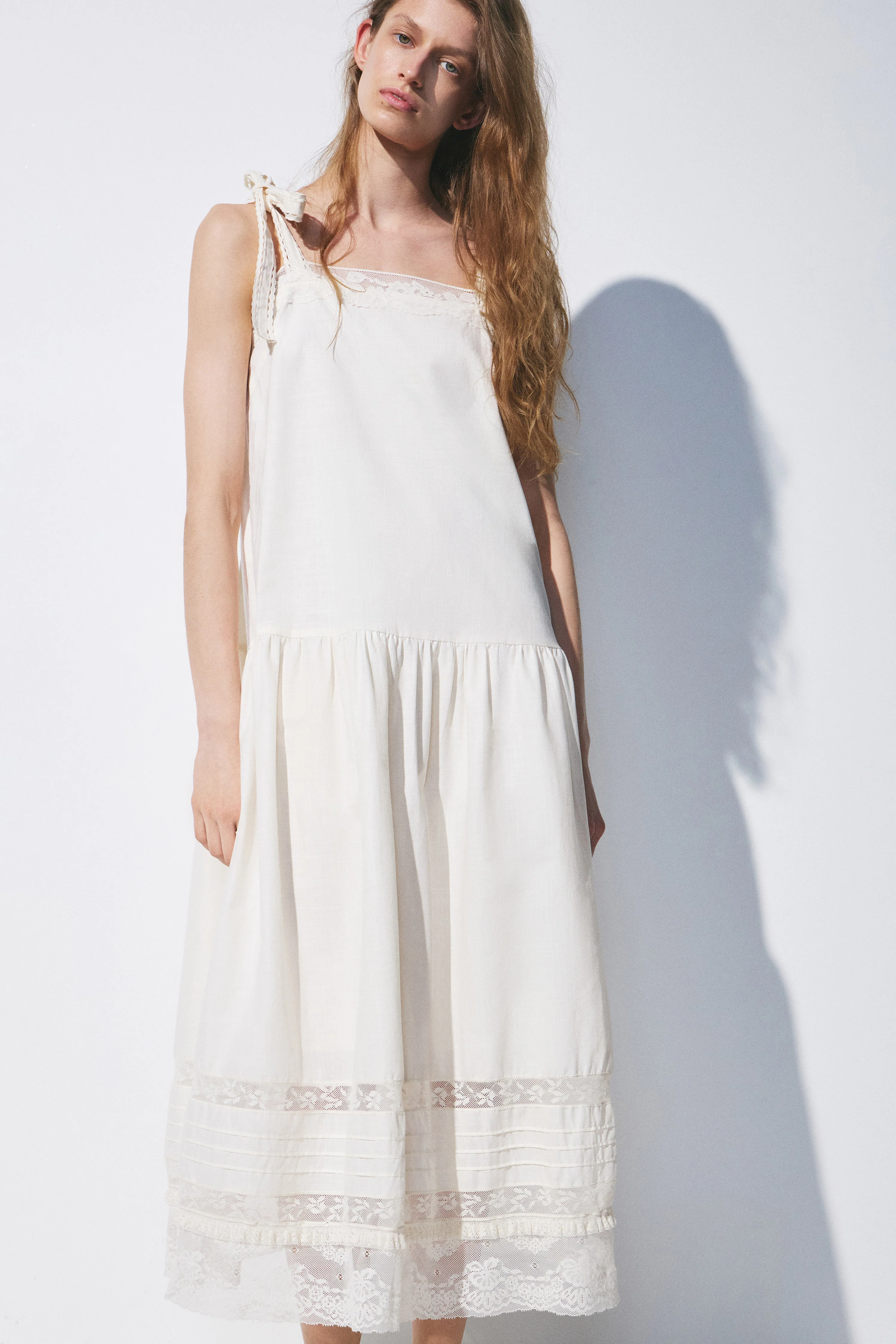 EMBROIDERY-DETAIL COTTON DRESS - Image 2