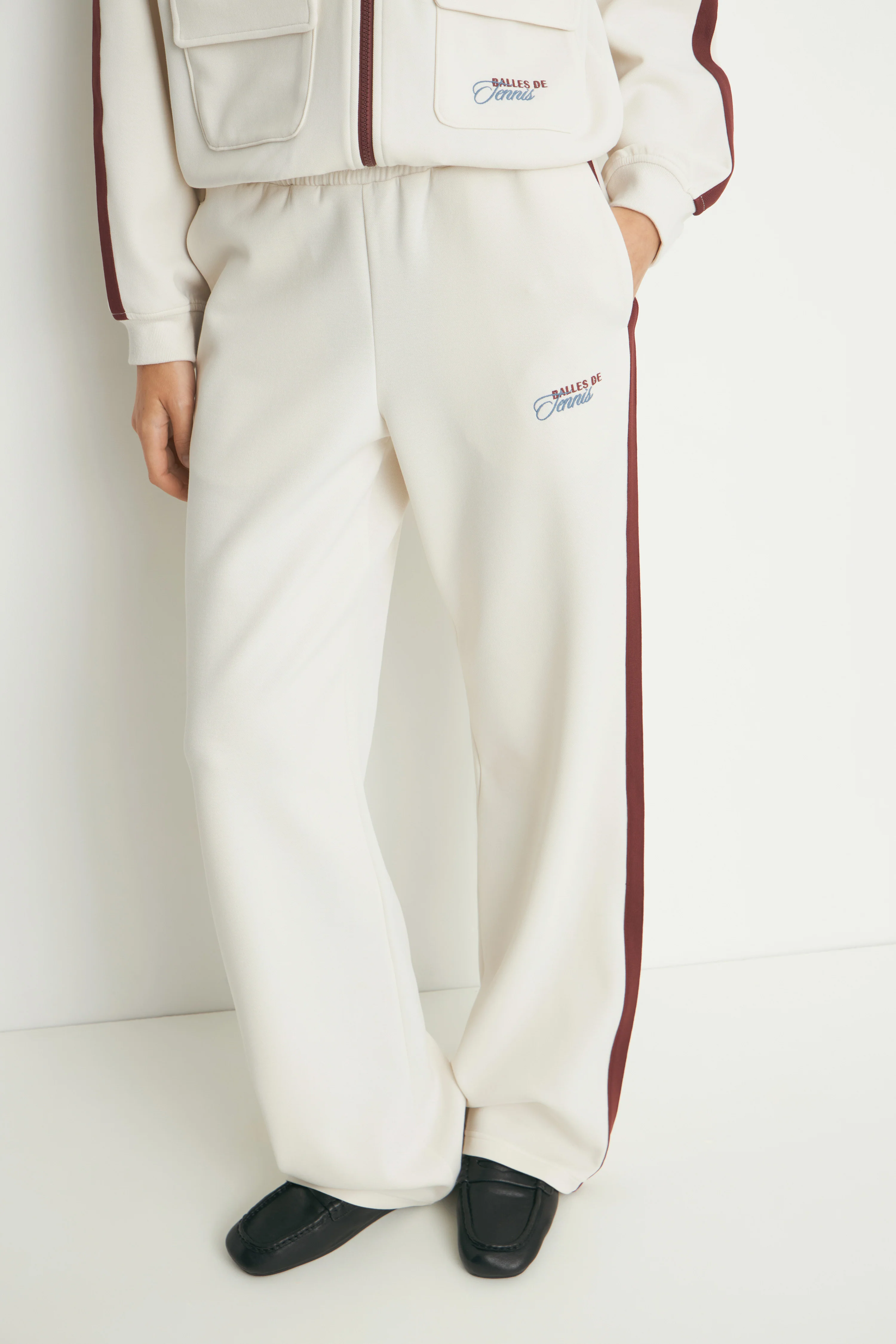 EMBROIDERY-DETAIL STRAIGHT TROUSERS - Image 3