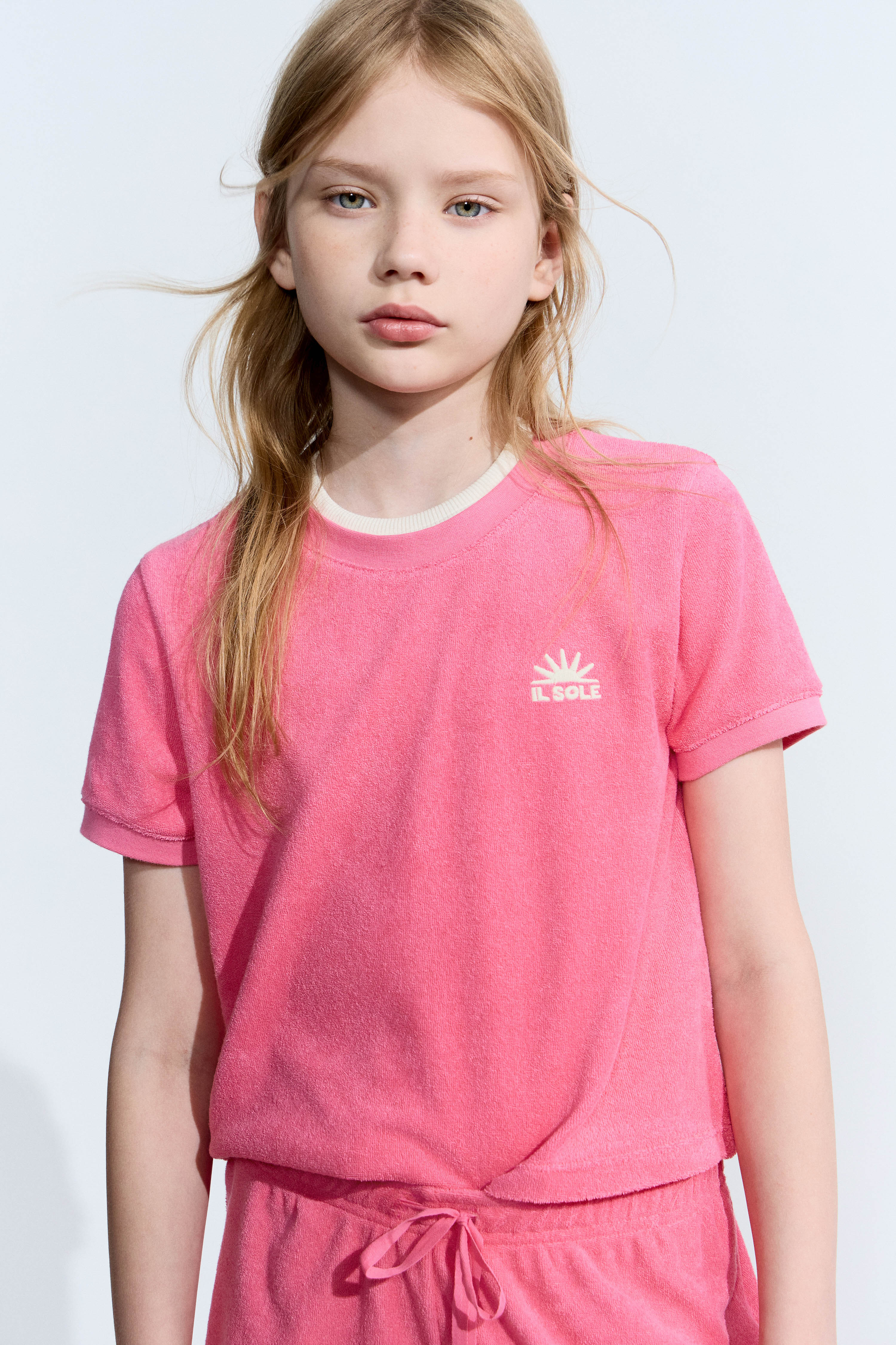 EMBROIDERY-DETAIL TERRY T-SHIRT