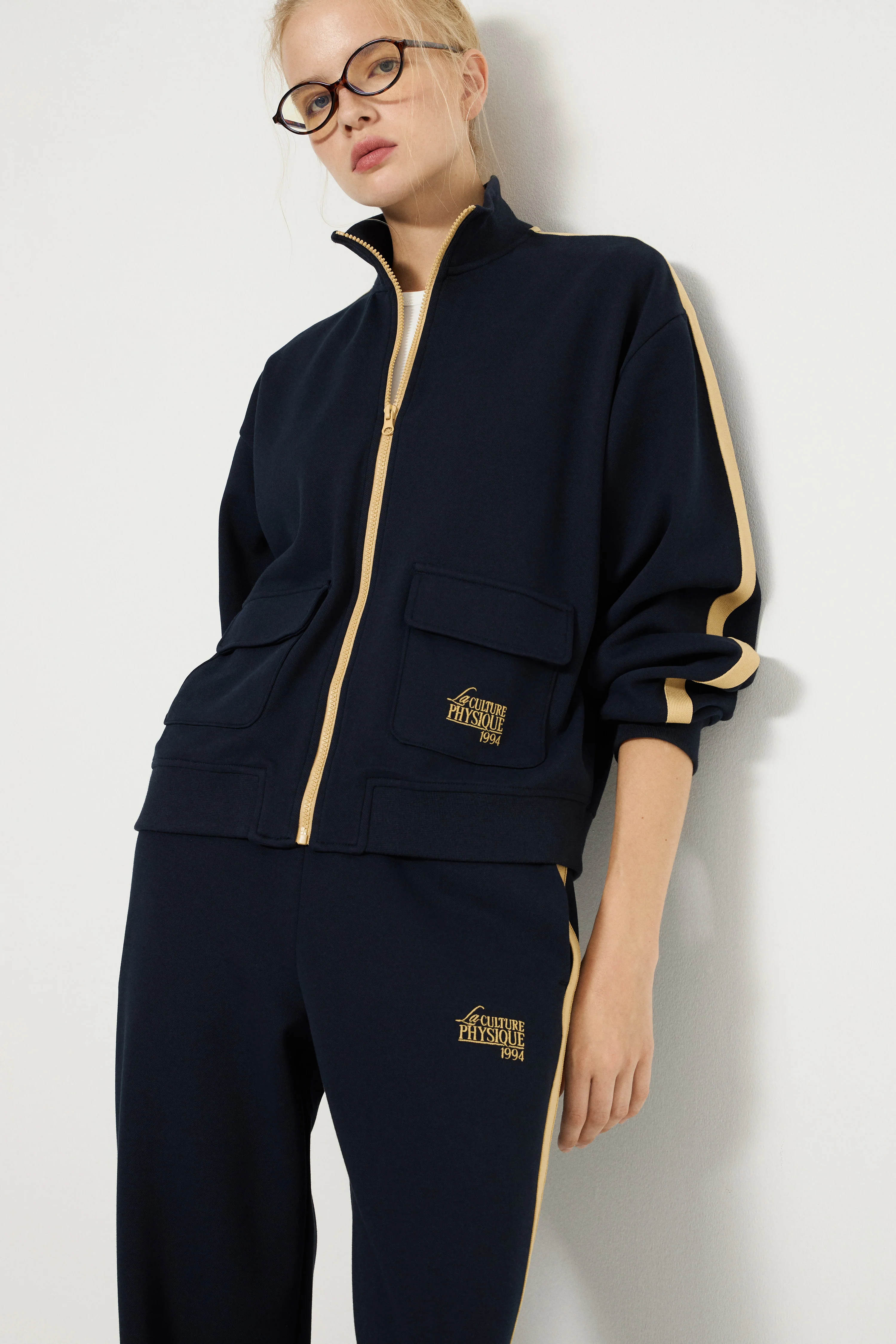EMBROIDERY-DETAIL ZIP-THROUGH SWEATSHIRT