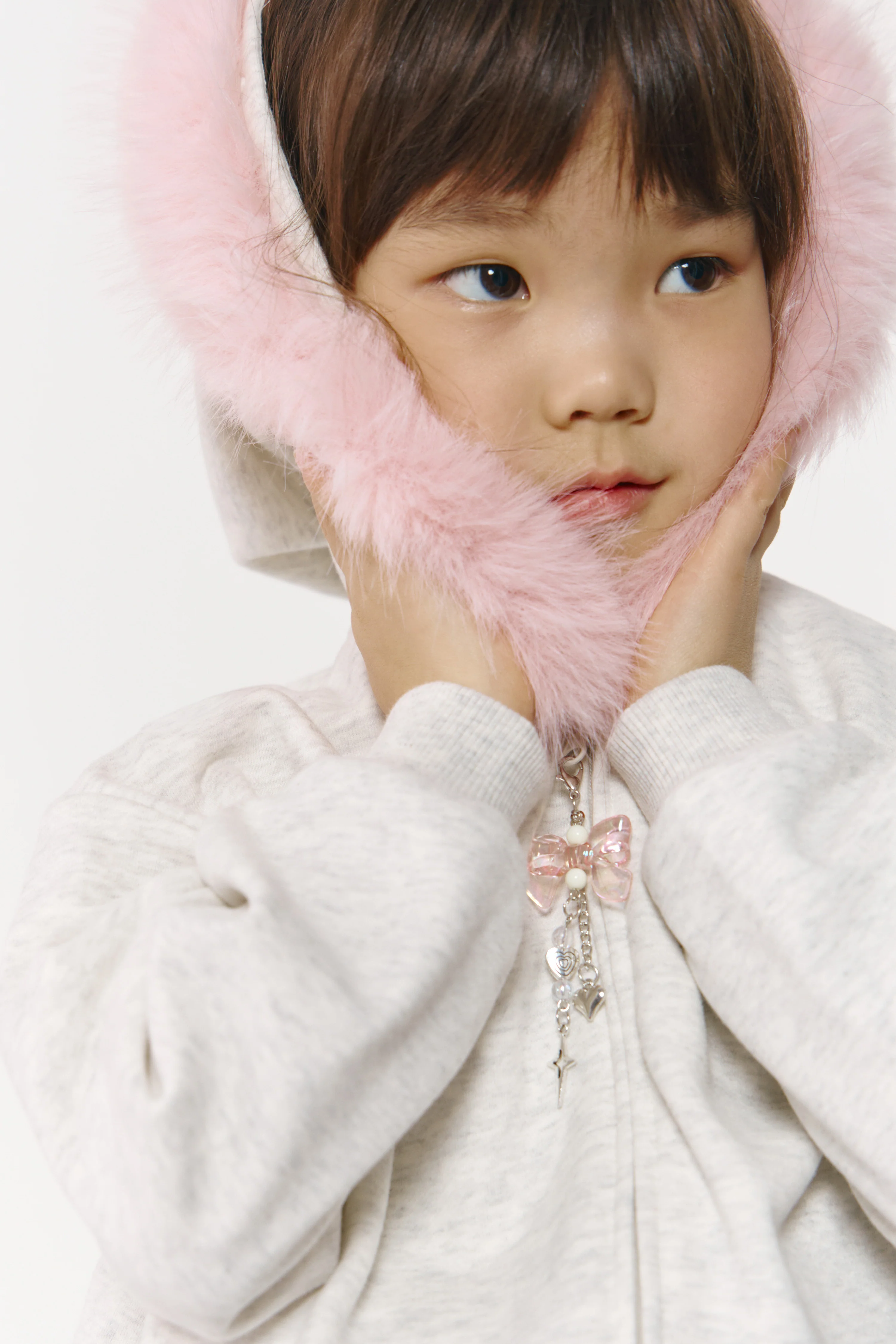 FAUX FUR TRIM SWEATSHIRT
