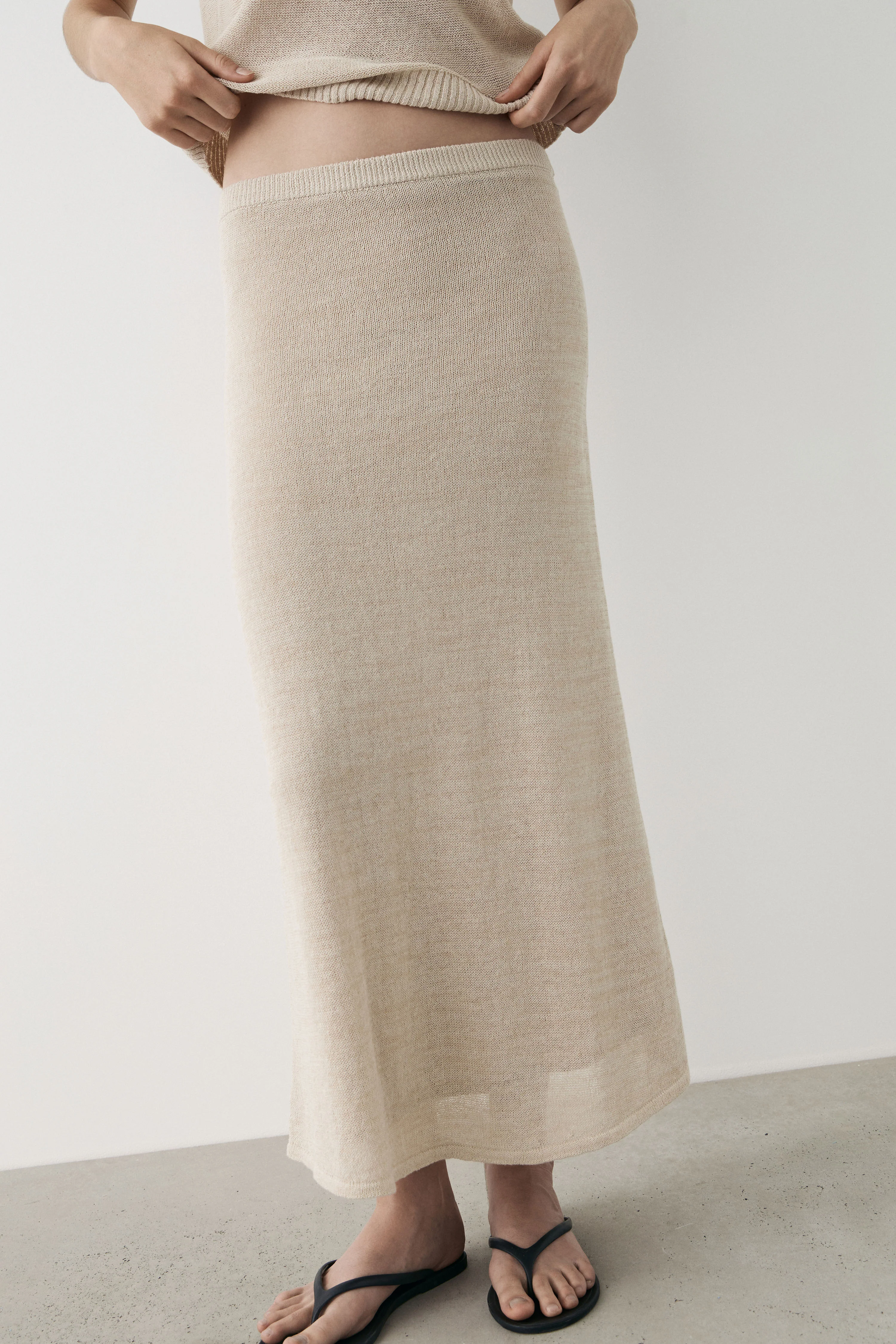 FINE-KNIT COTTON-LINEN SKIRT - Image 2