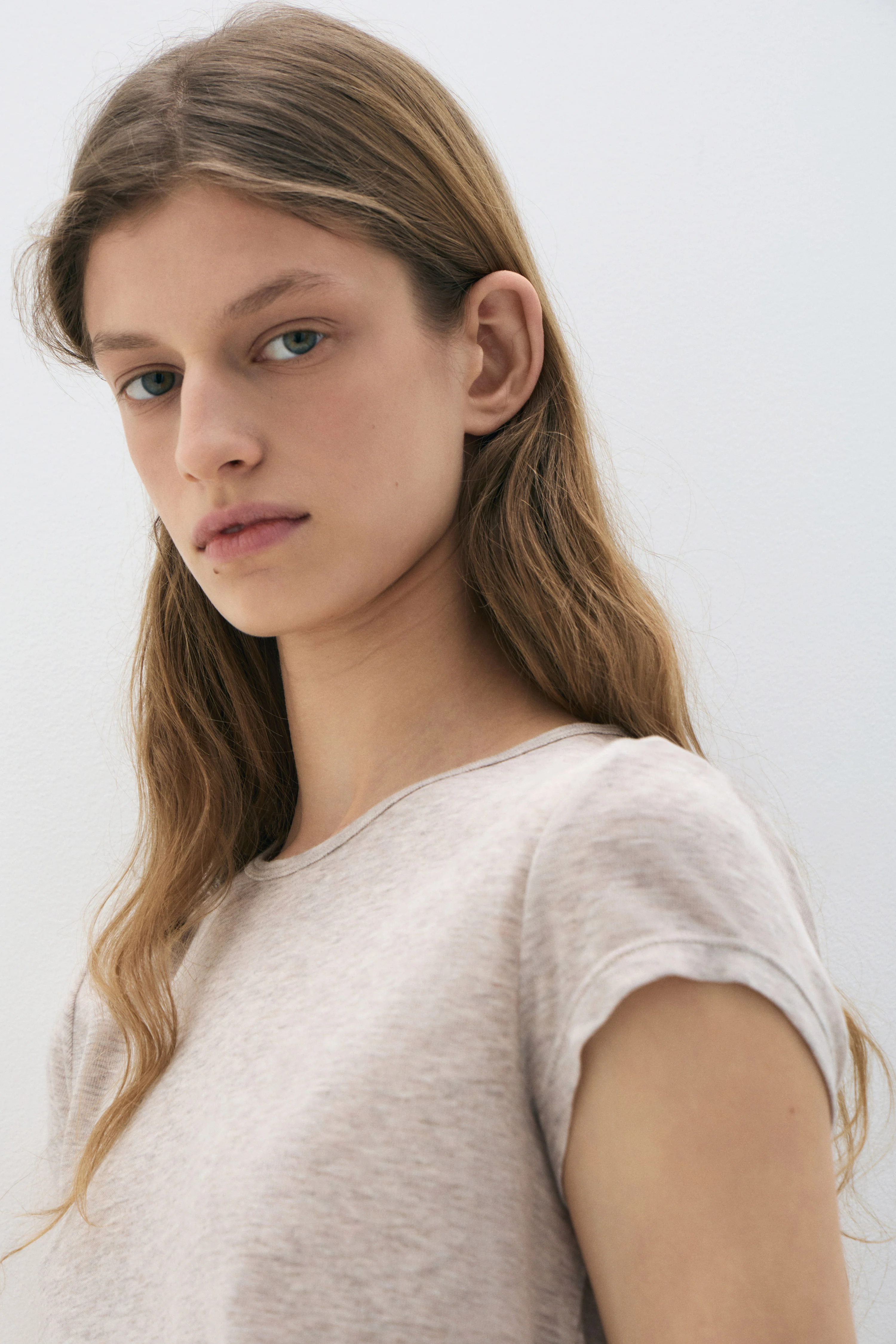 FITTED LYOCELL-WOOL T-SHIRT - Image 3