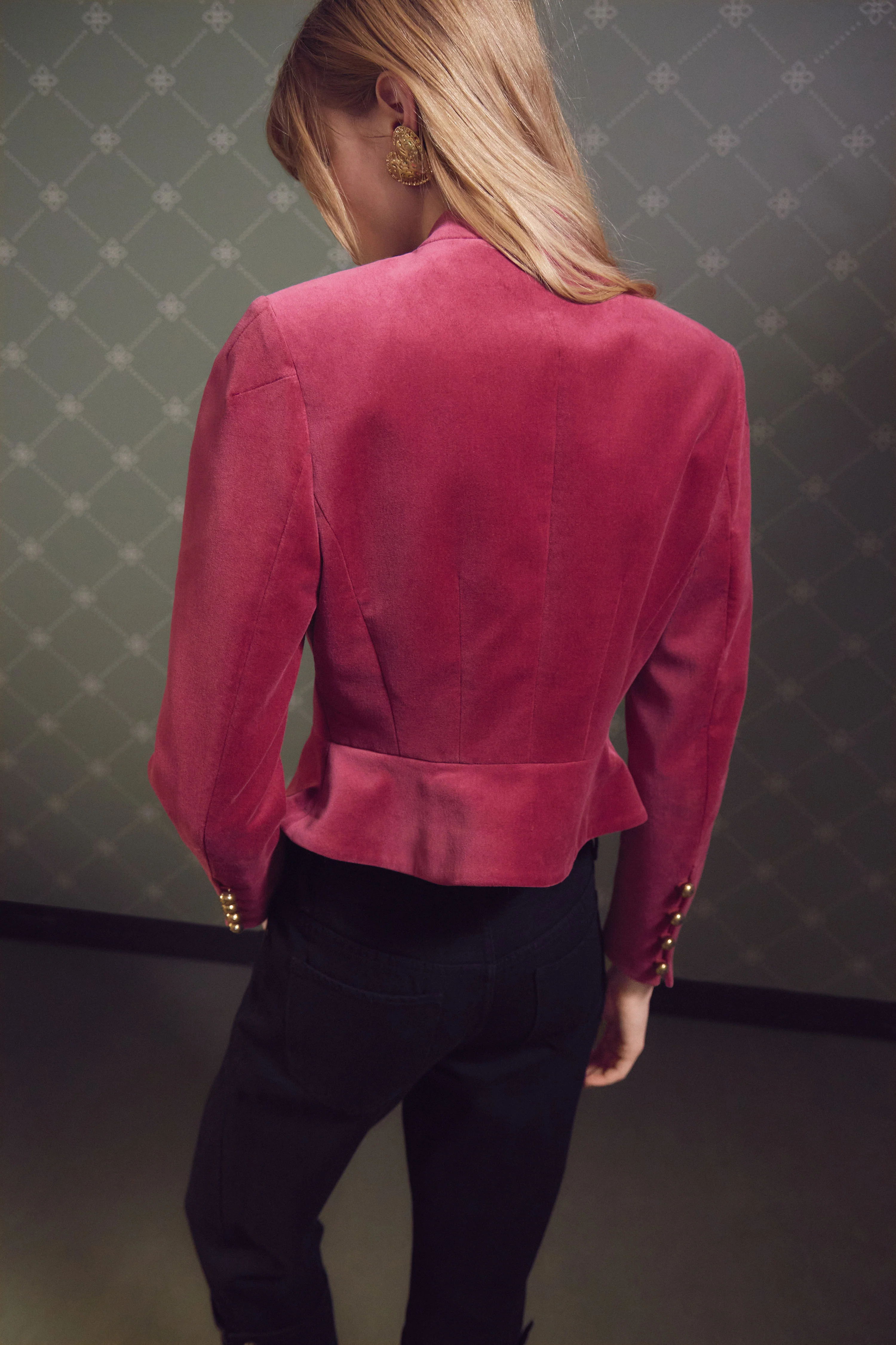 FITTED VELVET BLAZER - Image 4