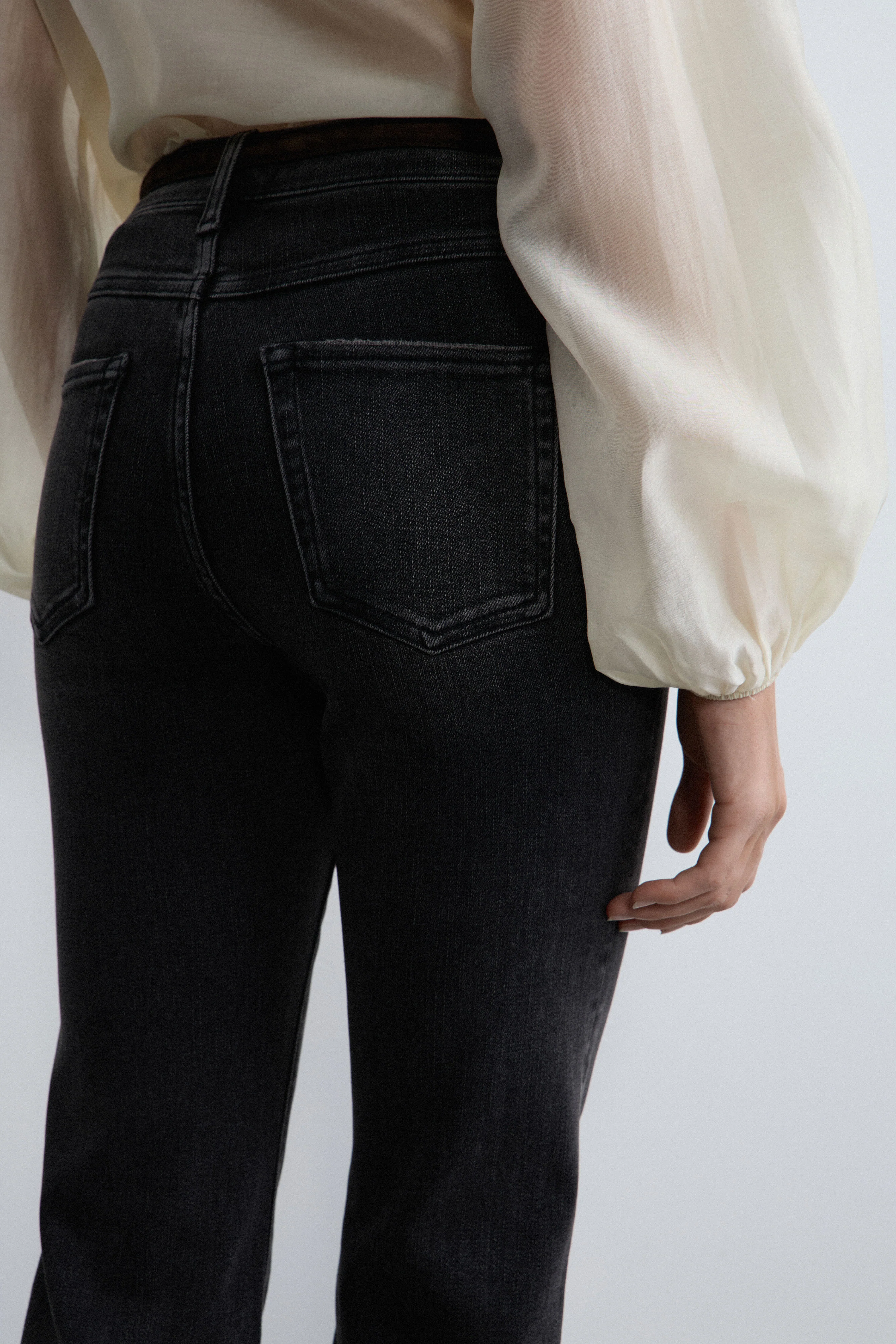 FLARE HIGH-WAIST JEANS - Image 3