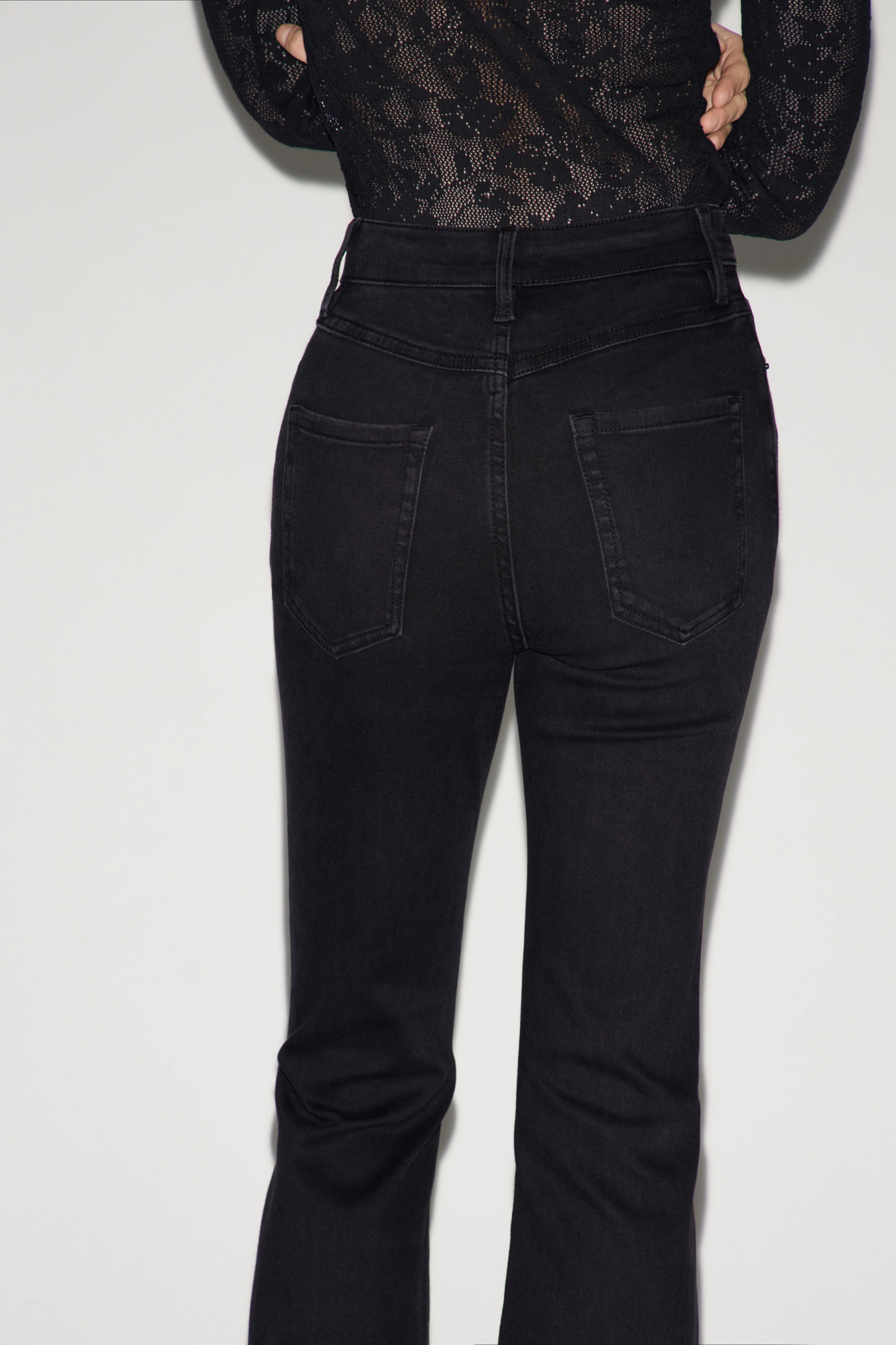 FLARE HIGH-WAIST JEANS - Image 4