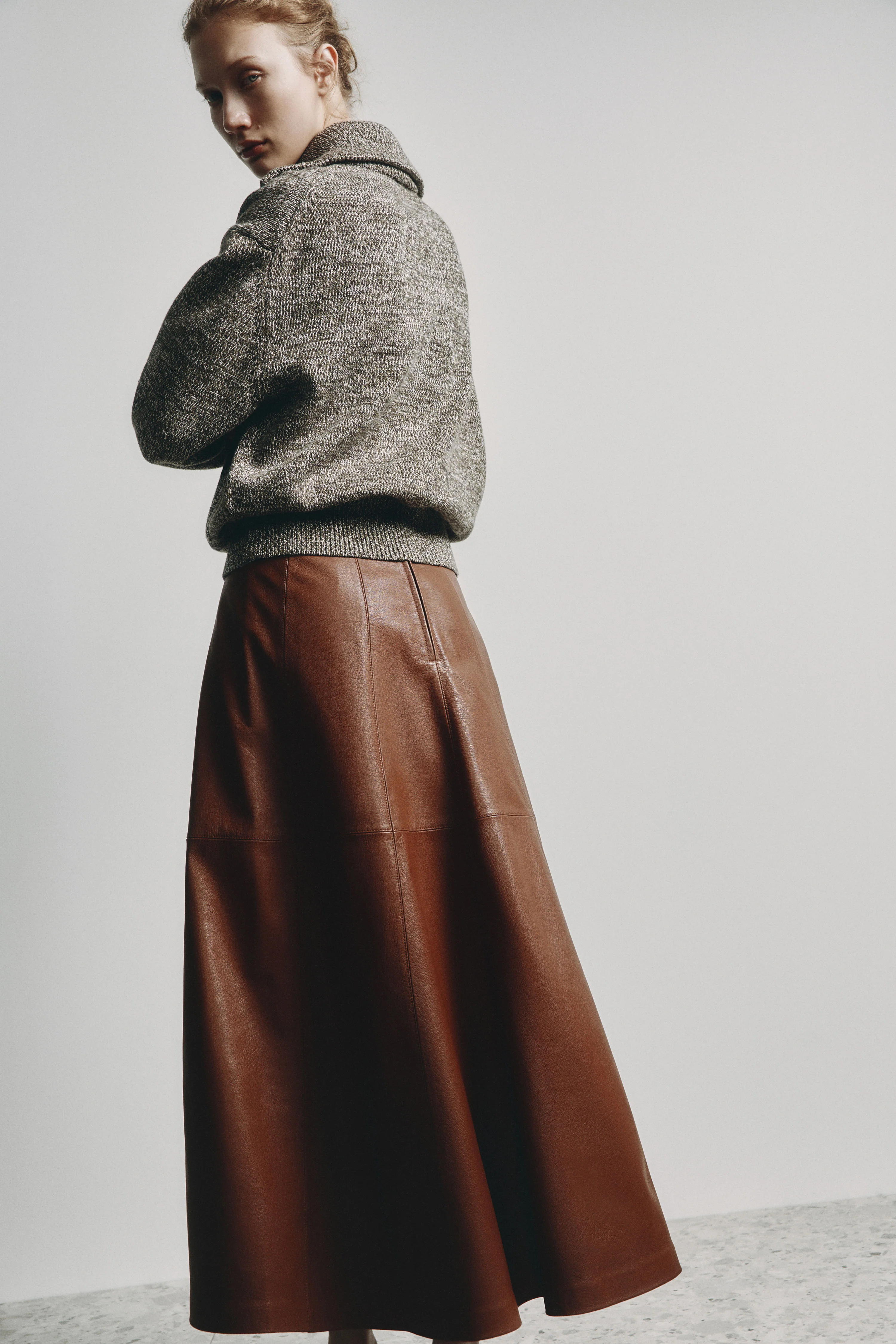 FLARED LEATHER SKIRT - Image 3