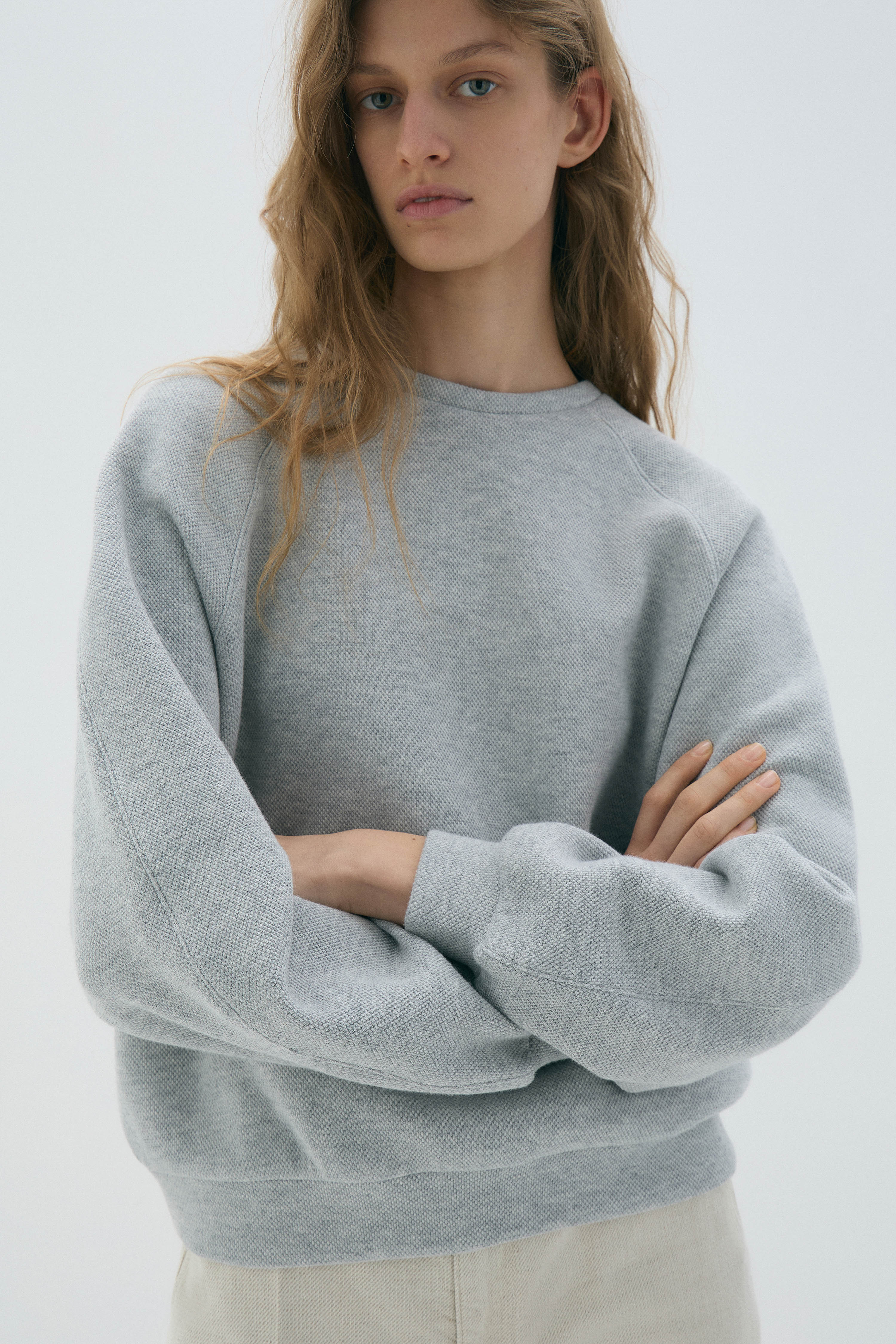 FLOWER-DETAIL COTTON SWEATSHIRT - Image 3
