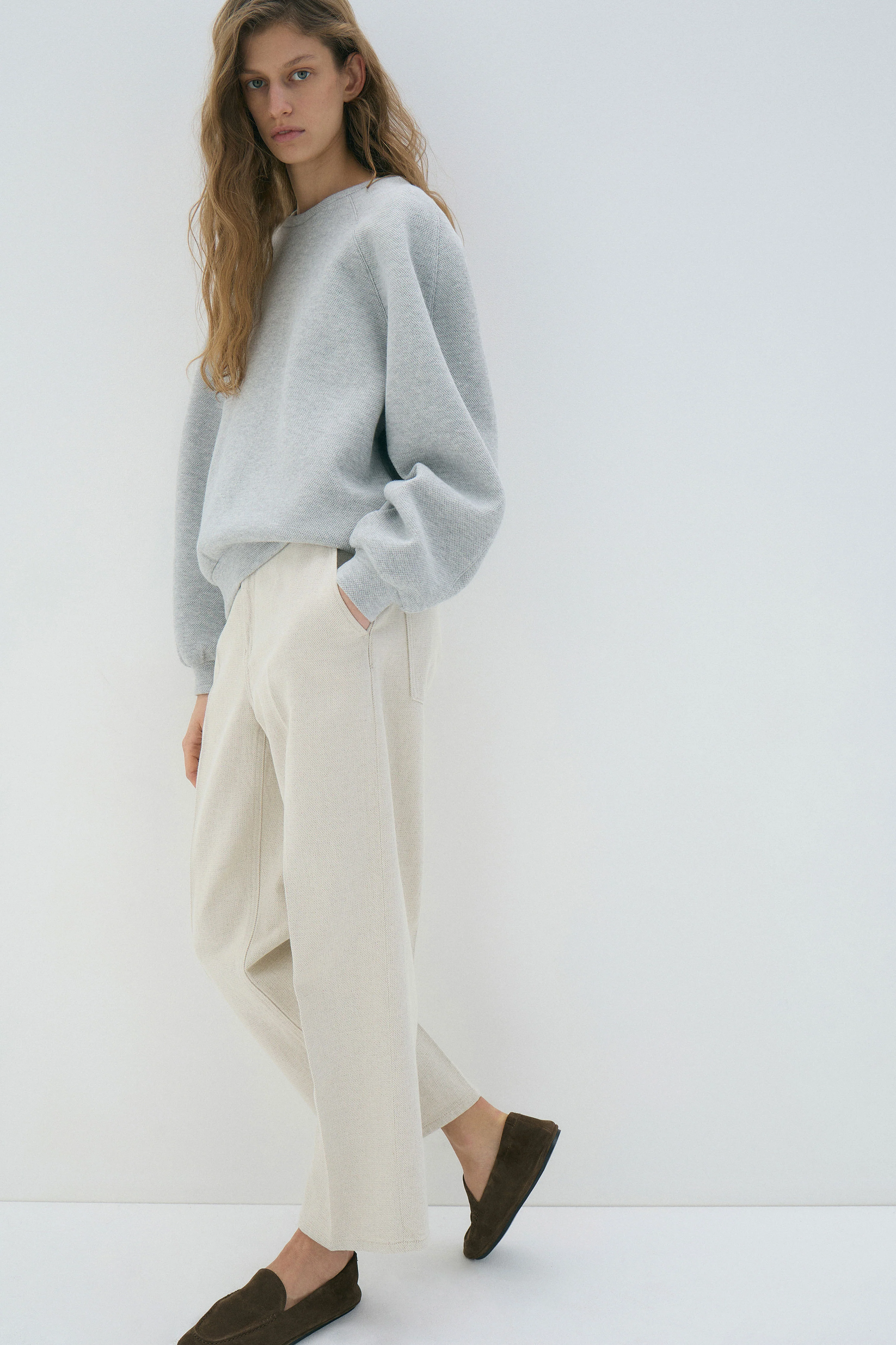 FLOWER-DETAIL COTTON SWEATSHIRT - Image 4