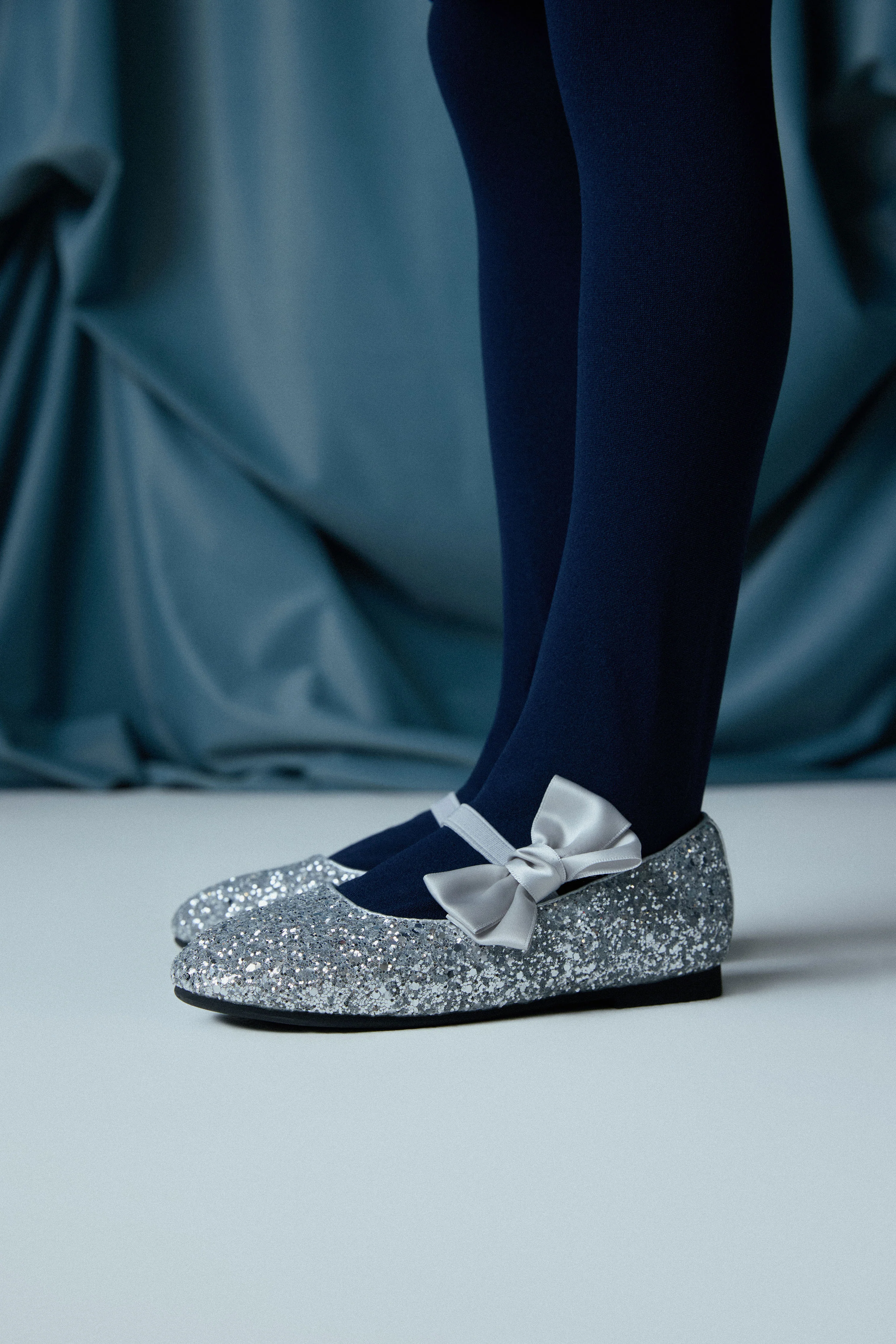 GLITTERY BALLET FLATS - Image 3