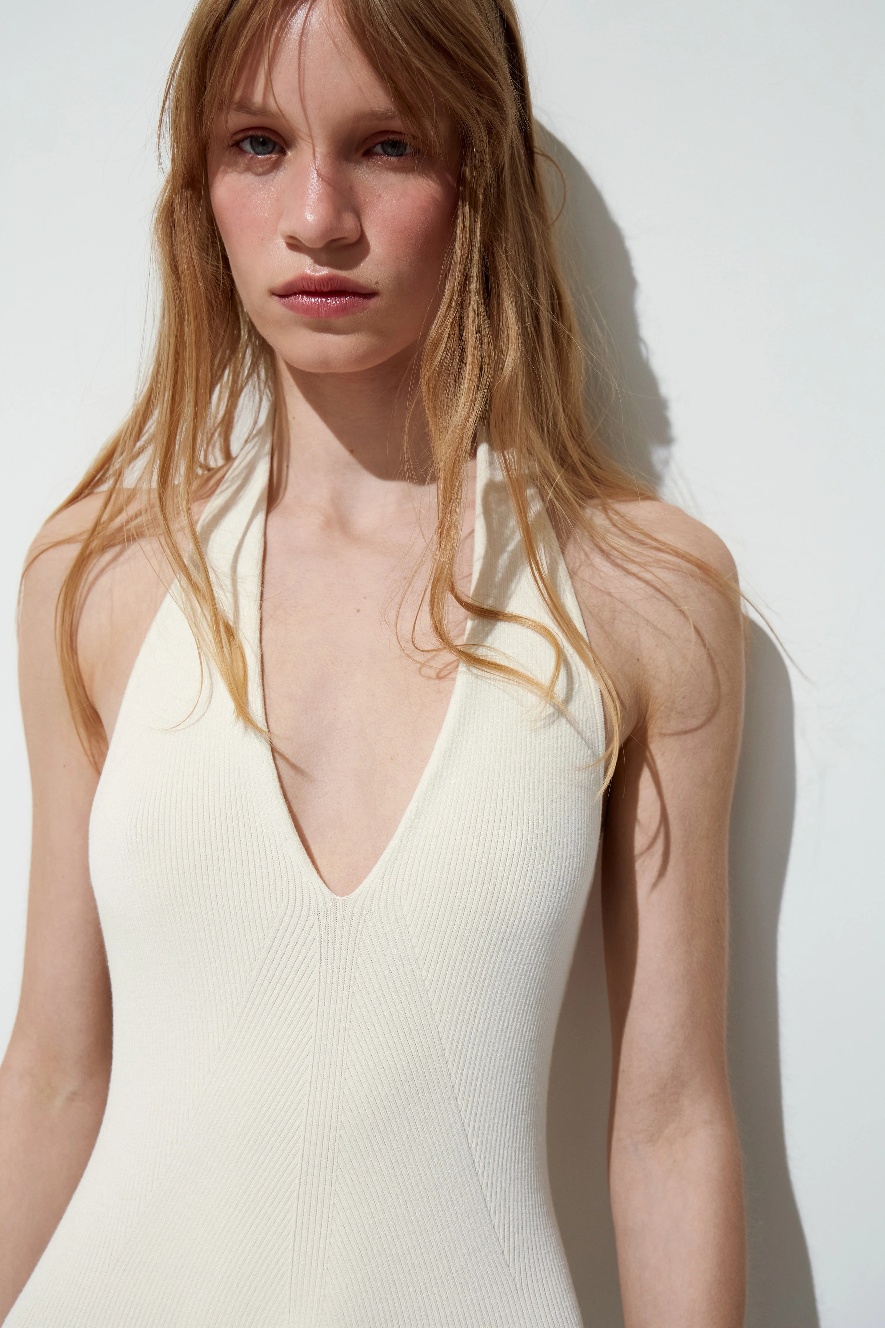 HALTERNECK VISCOSE DRESS - Image 2