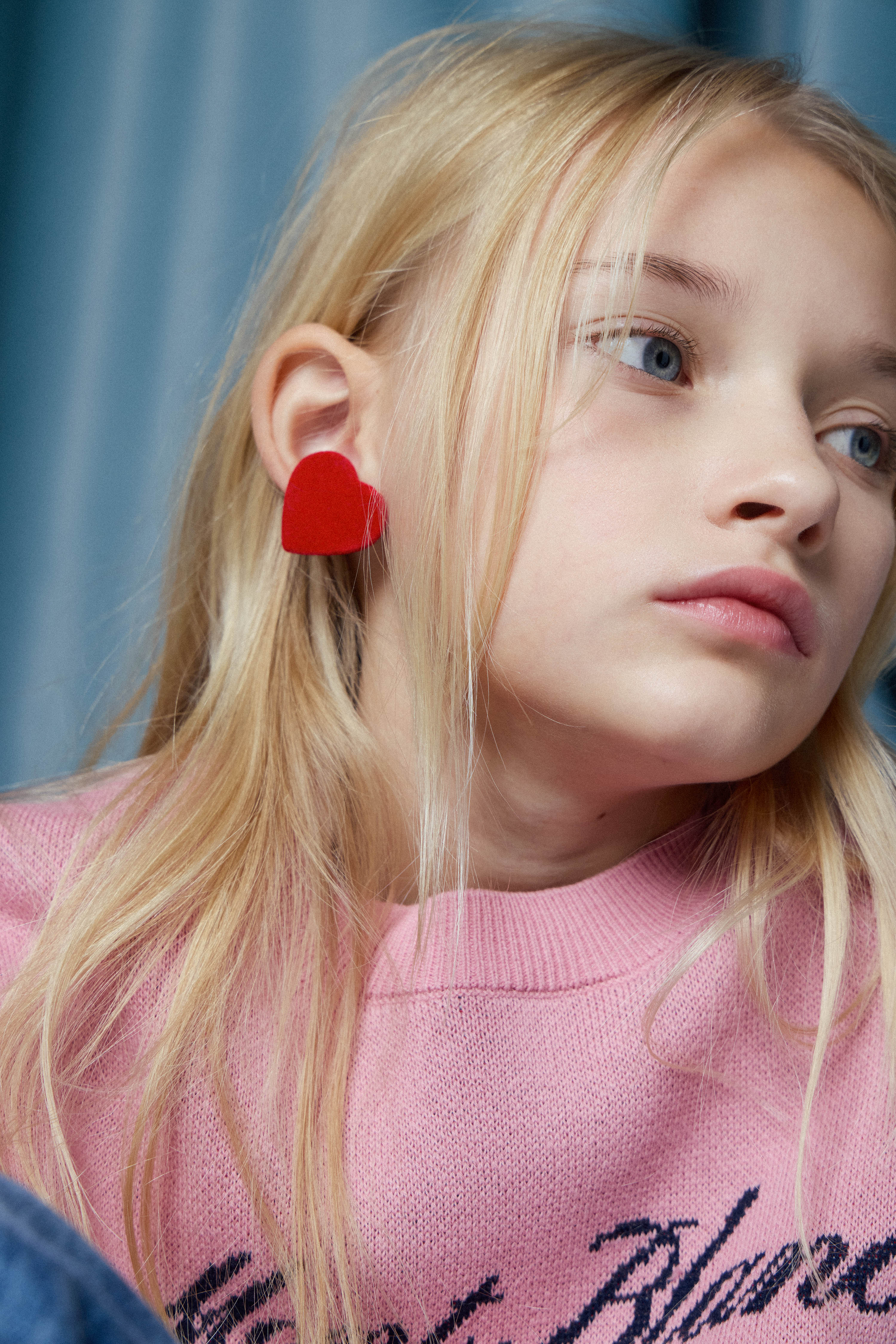 HEART-SHAPED VELVET EARRINGS