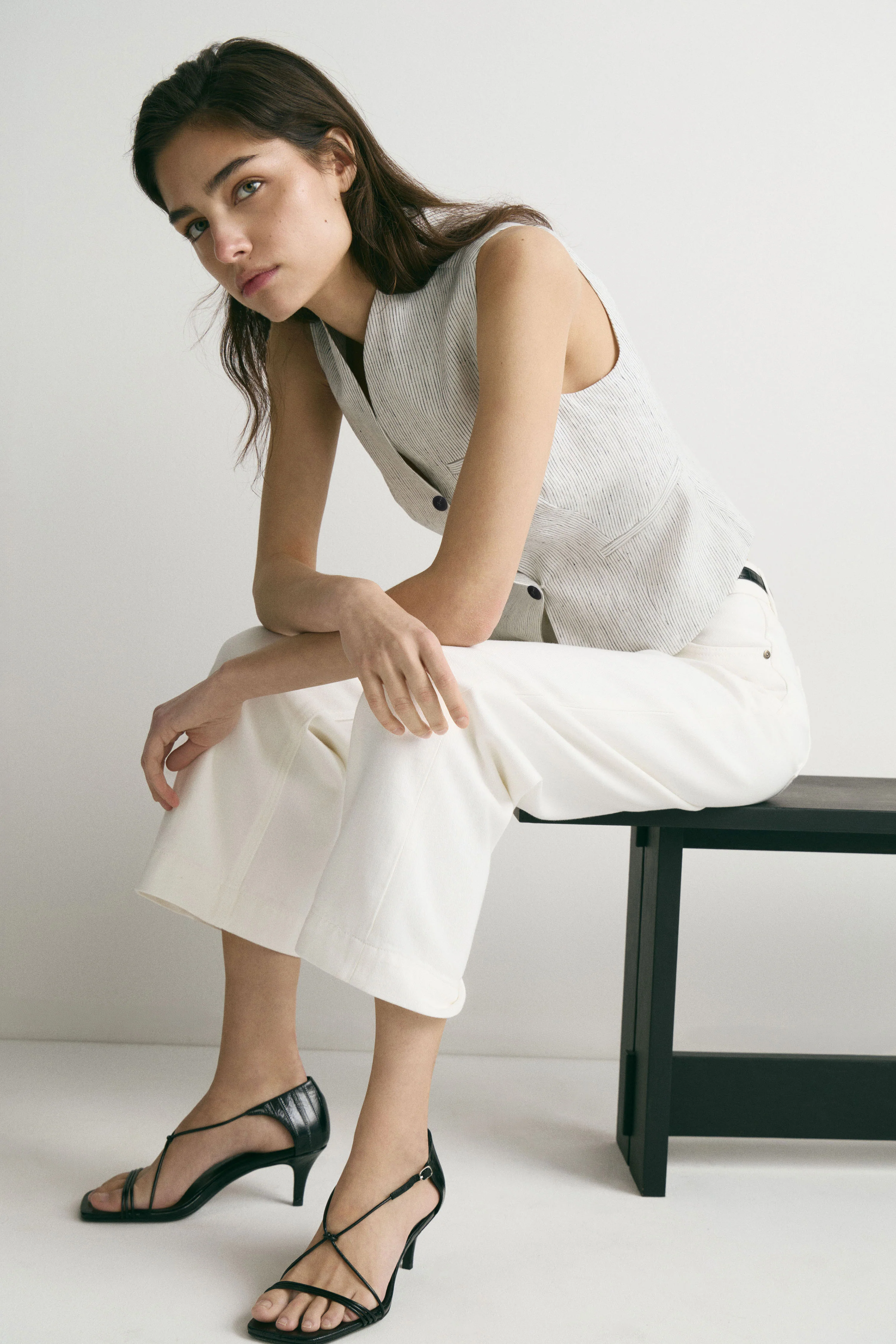 HEELED LEATHER SHOES - Image 3