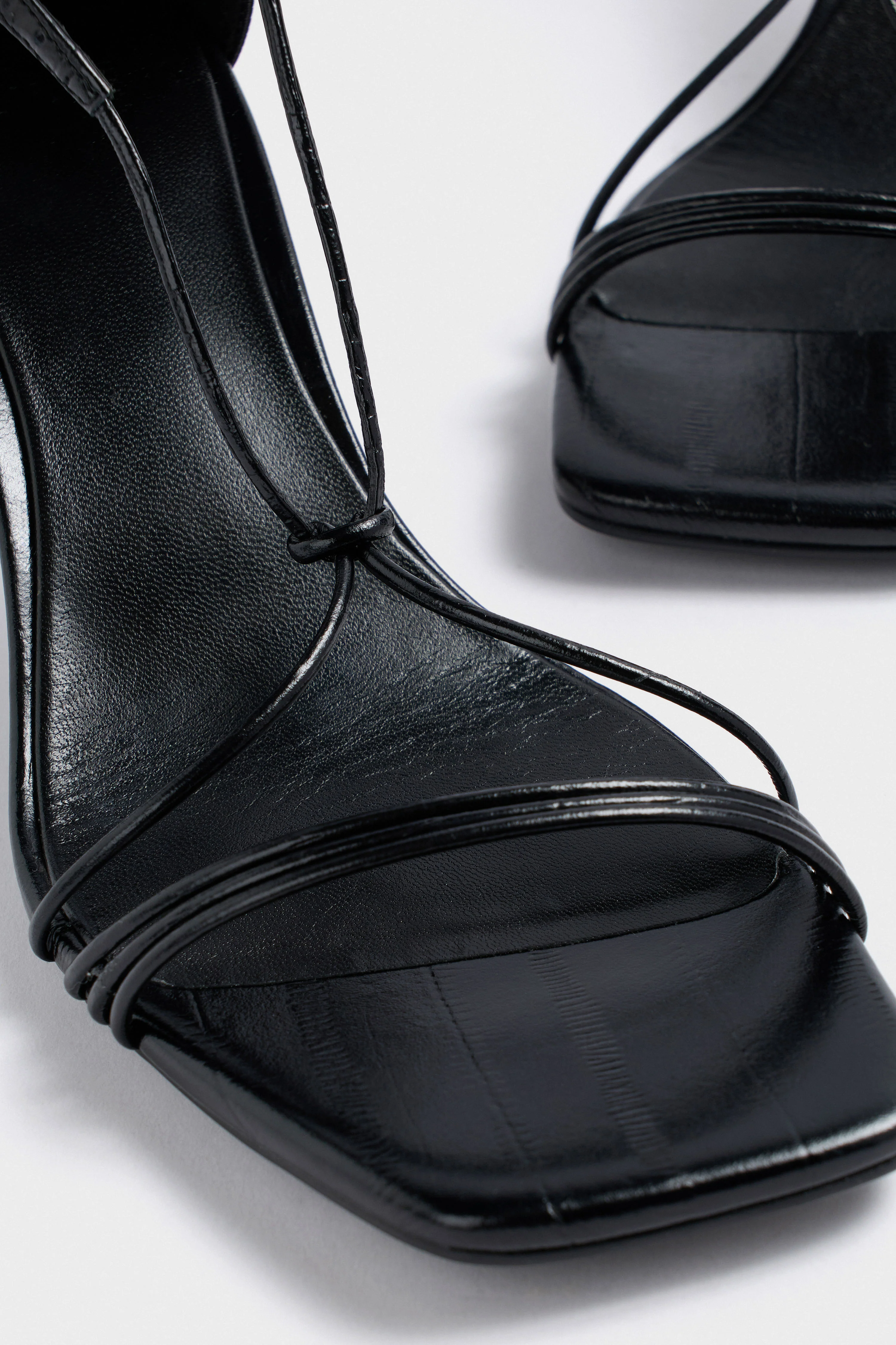 HEELED LEATHER SHOES - Image 6