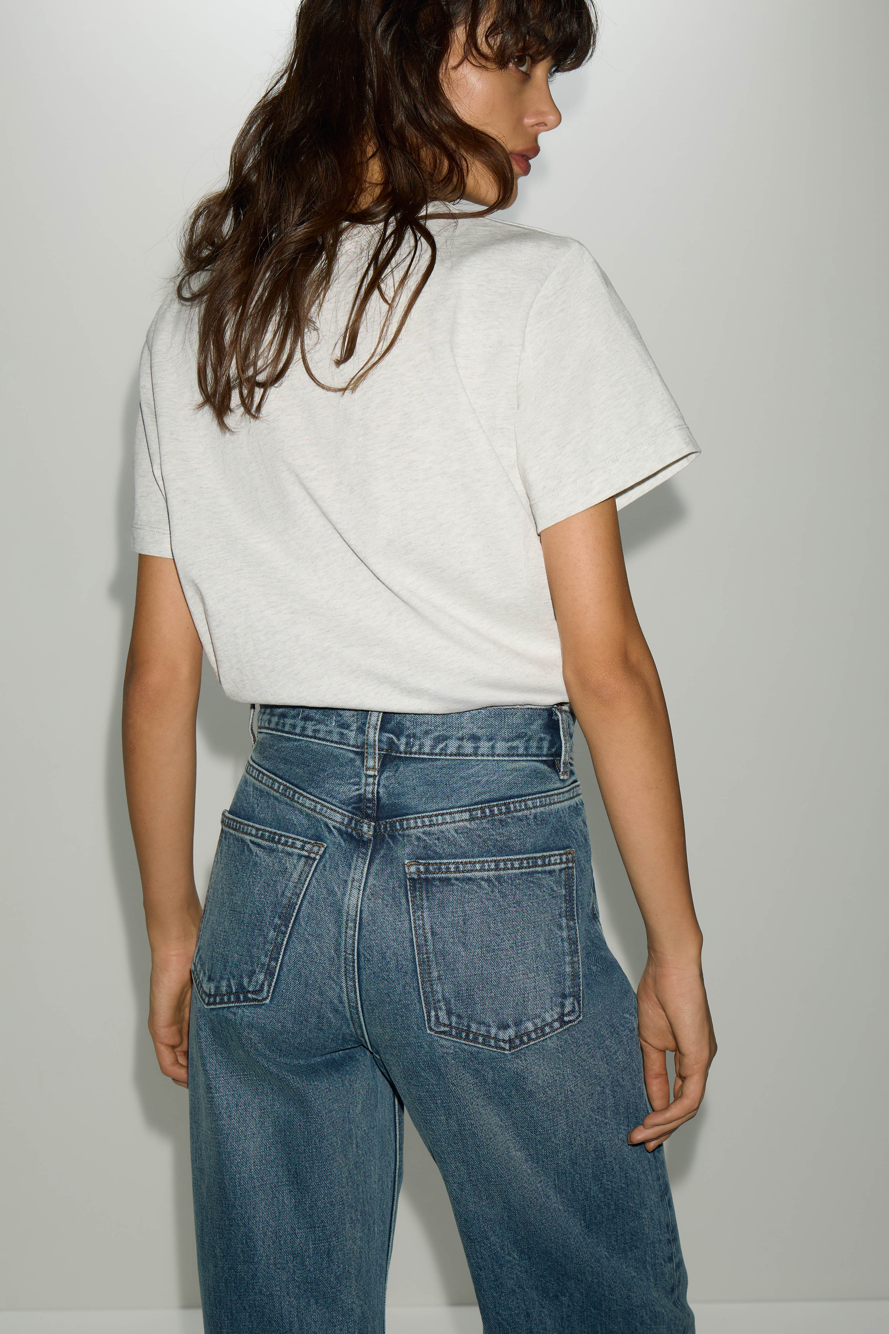 HIGH-WAIST STRAIGHT JEANS - Image 4