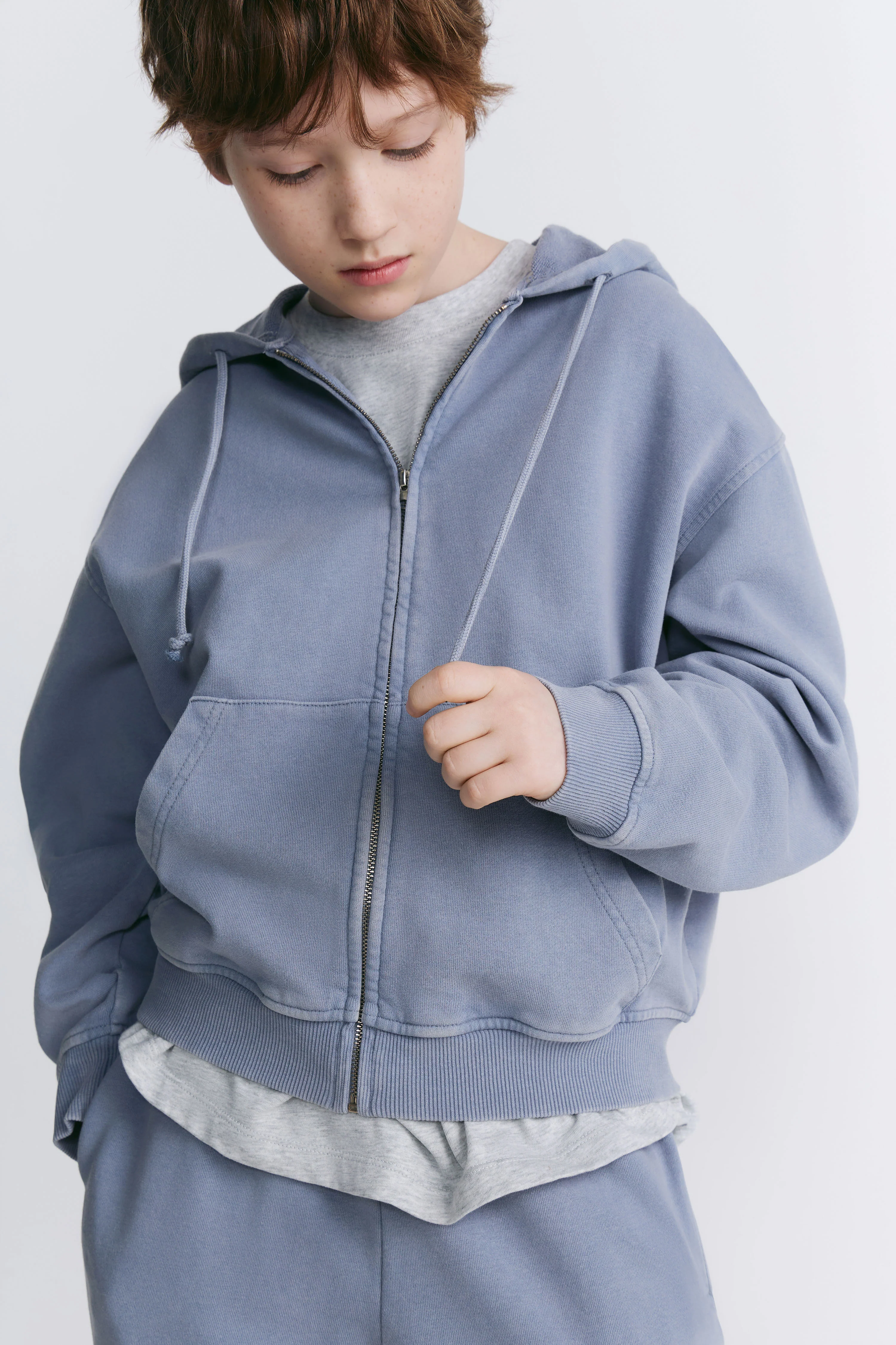 HOODED ZIP-UP SWEATSHIRT - Image 3