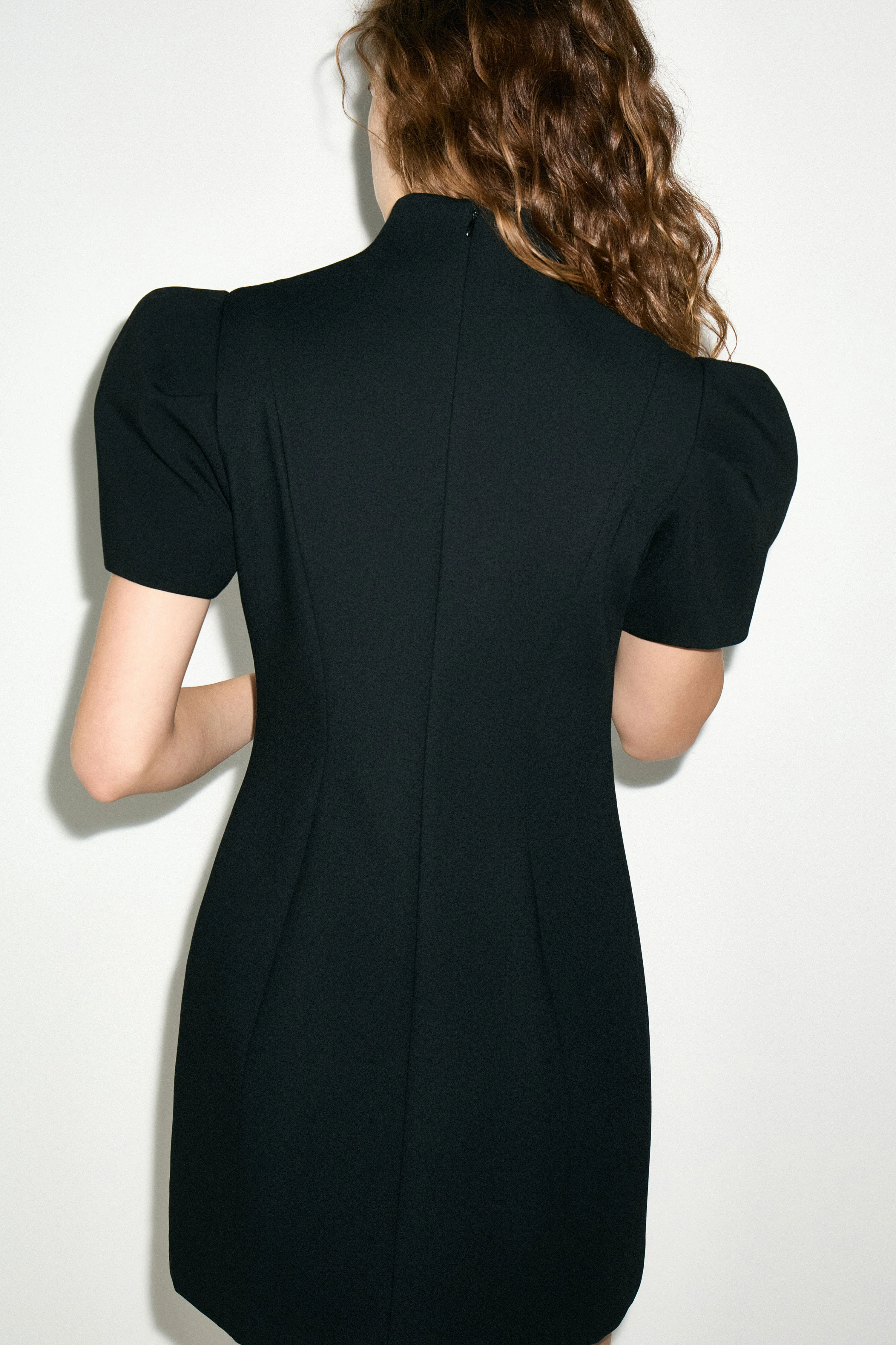 HOURGLASS MINI DRESS - Image 4