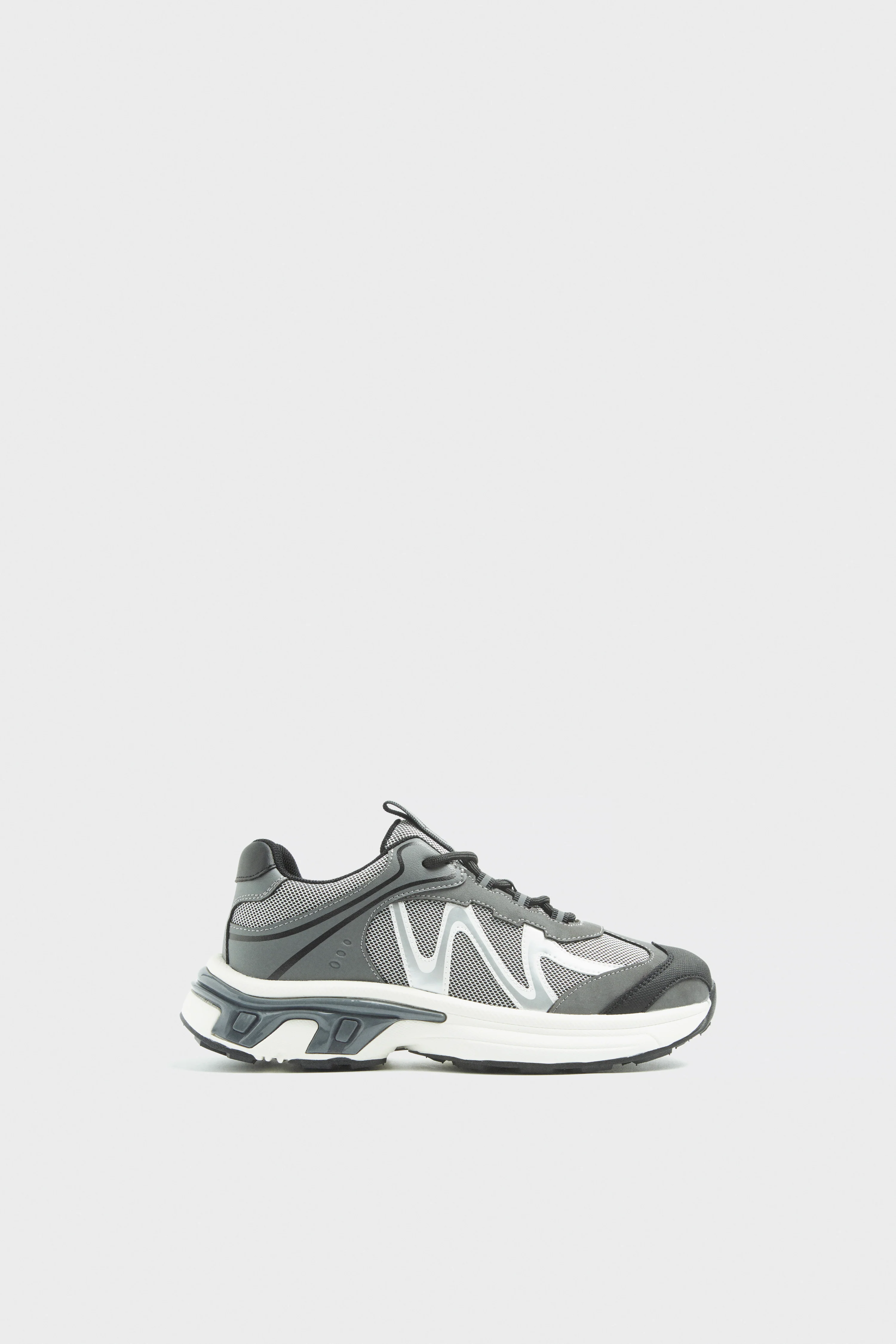 HYBRID TRAINERS - Image 3