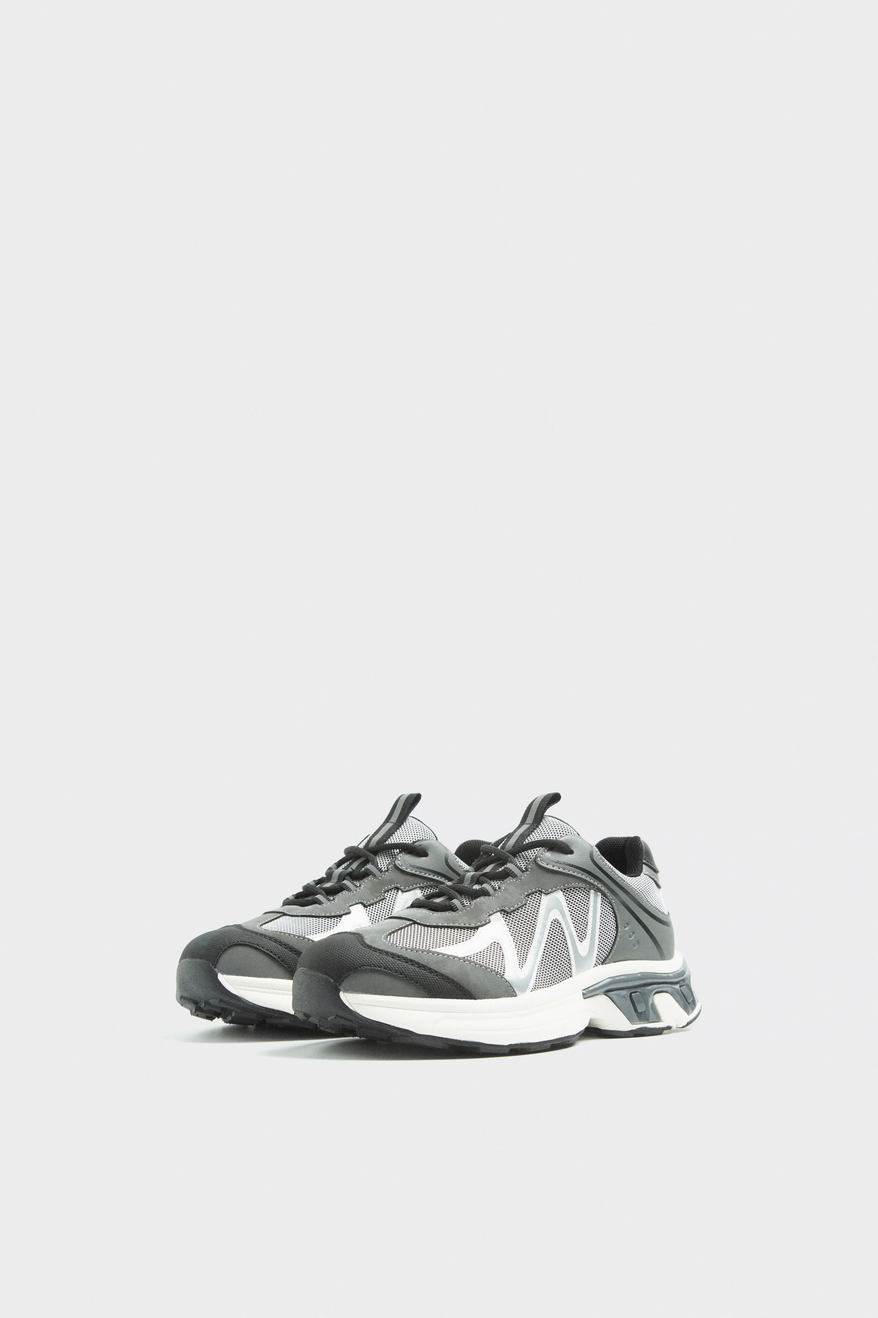 HYBRID TRAINERS - Image 4