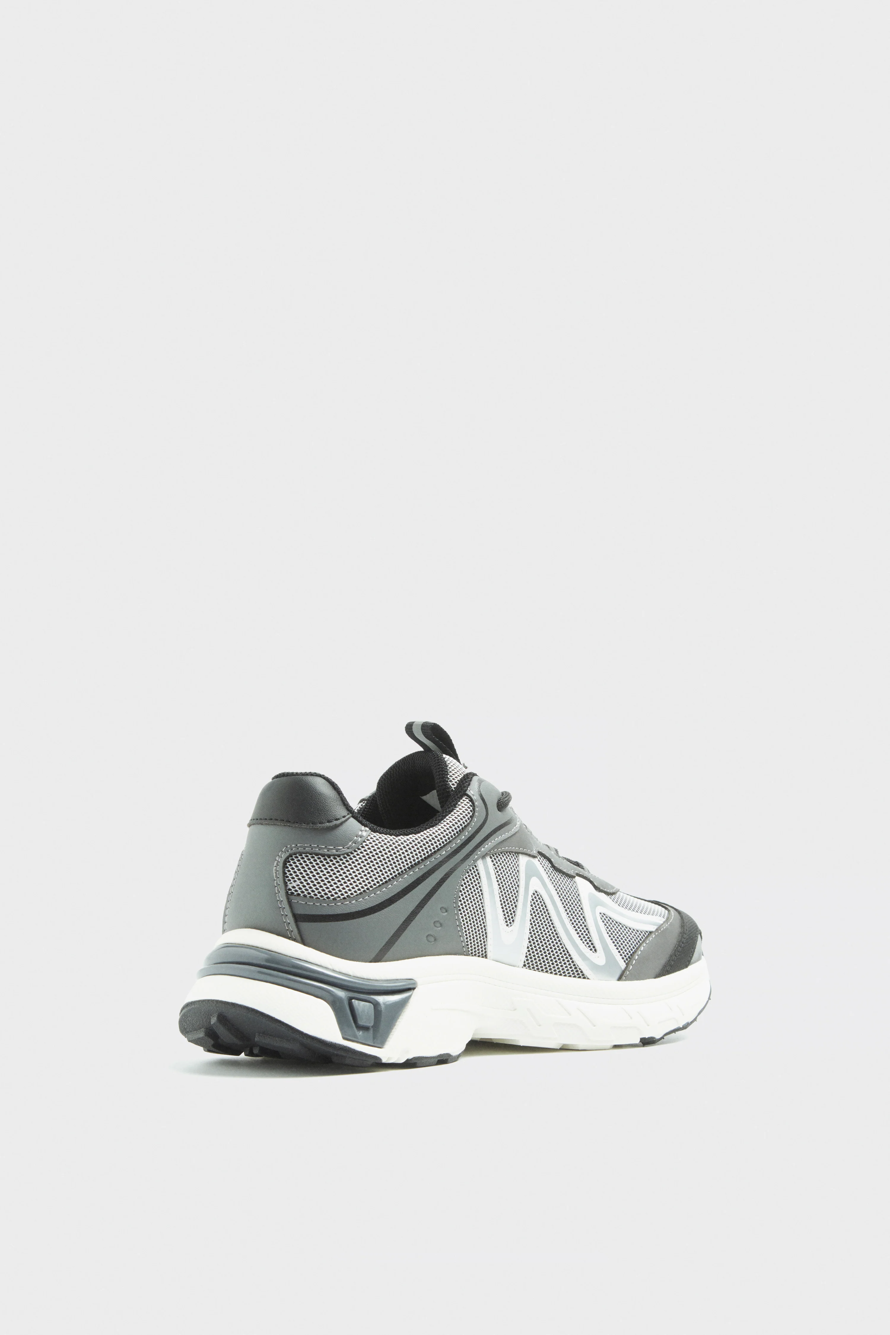HYBRID TRAINERS - Image 5