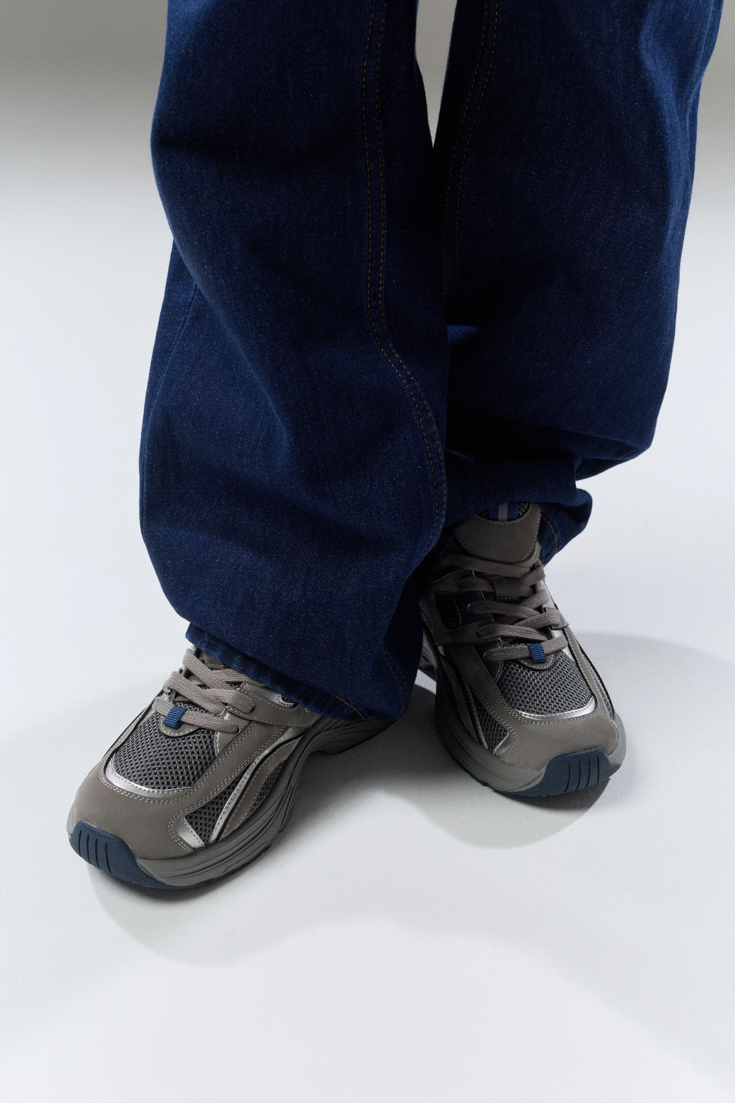 HYBRID TRAINERS - Image 3