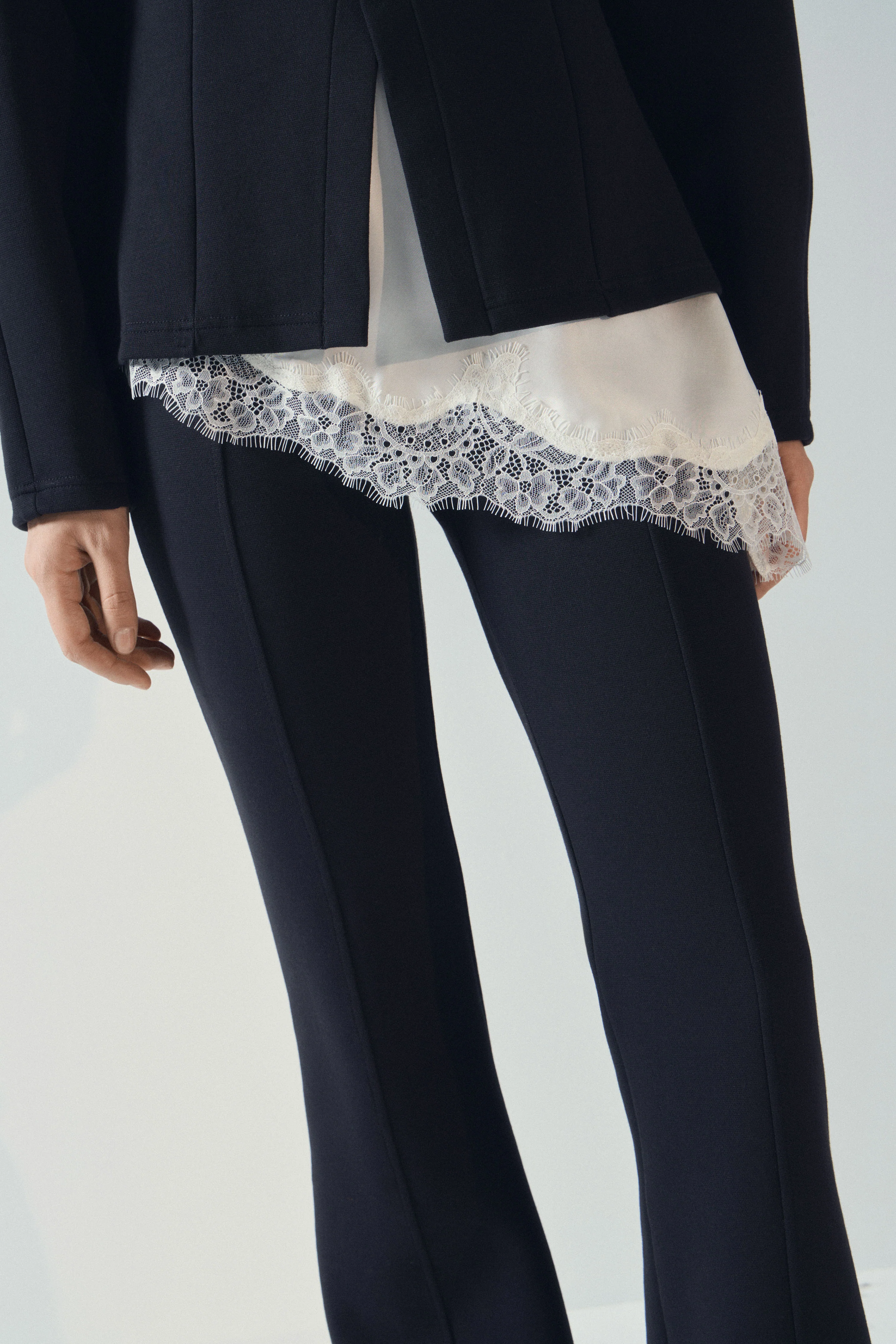 INTERLOCK FLARED TROUSERS - Image 3