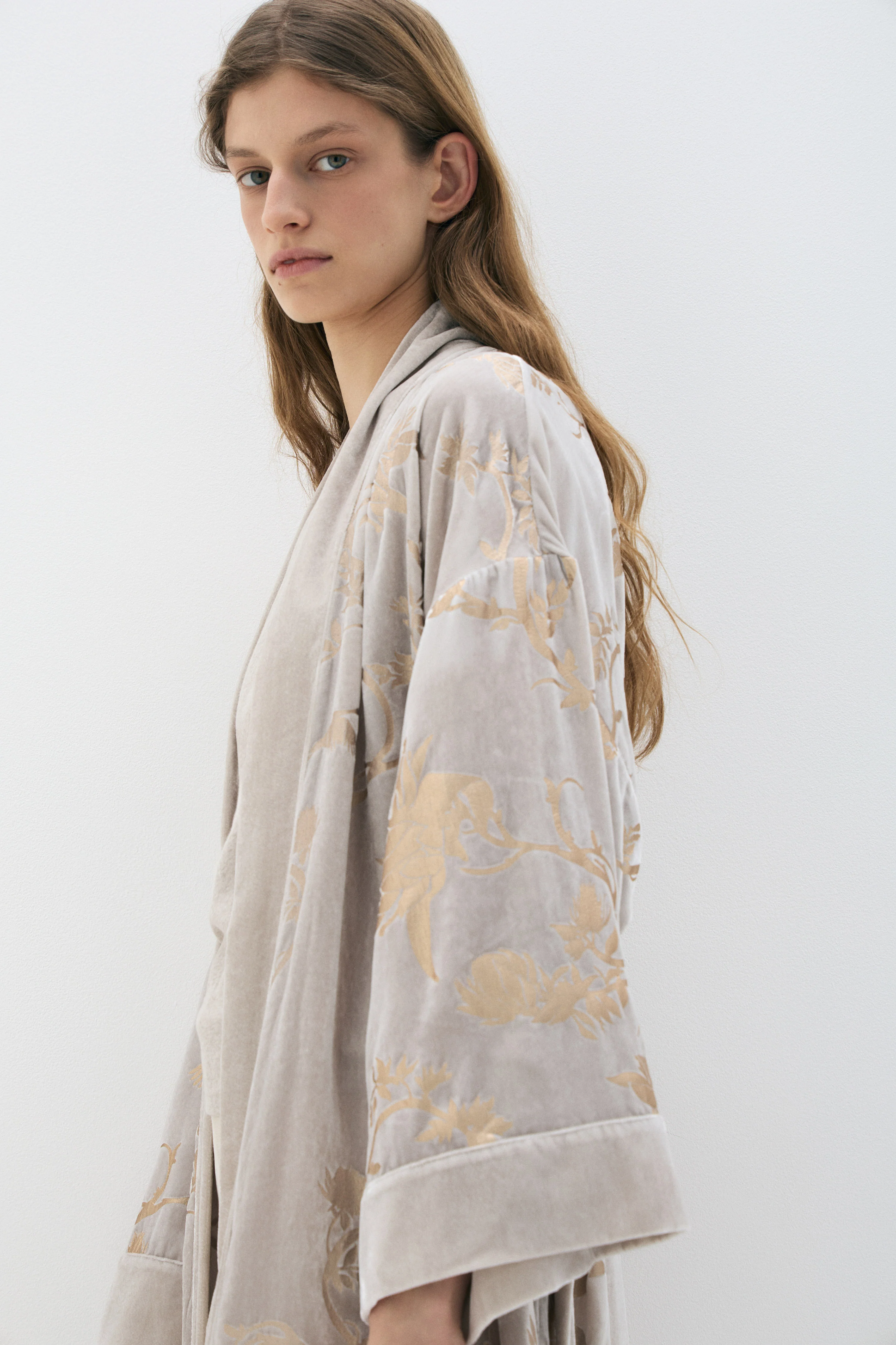 JACQUARD-WEAVE KIMONO-STYLE BLOUSE - Image 2