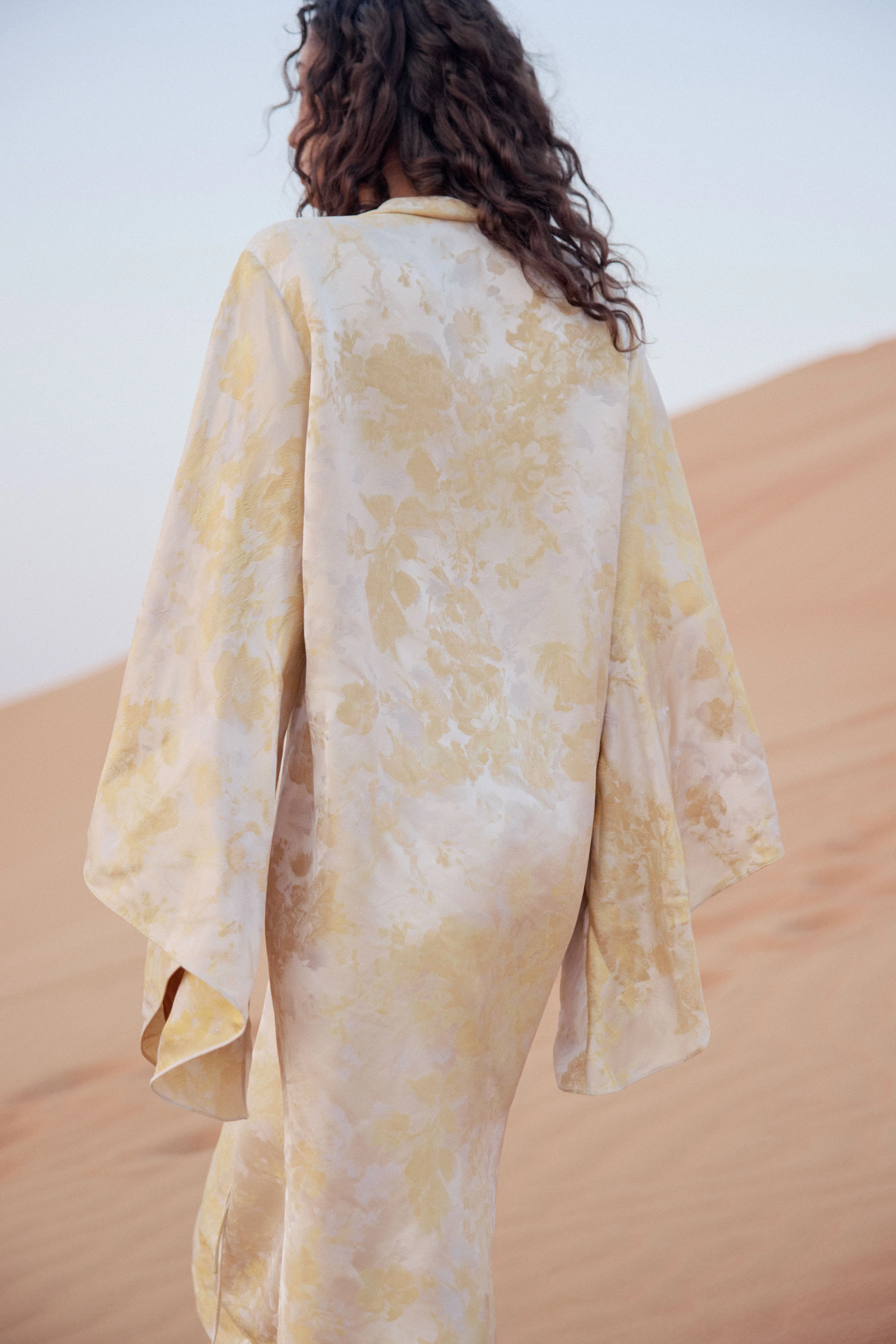 JACQUARD-WEAVE KIMONO-STYLE DRESS - Image 3